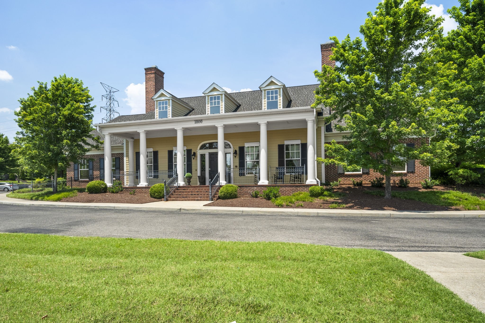 1108 S McMahan Dr