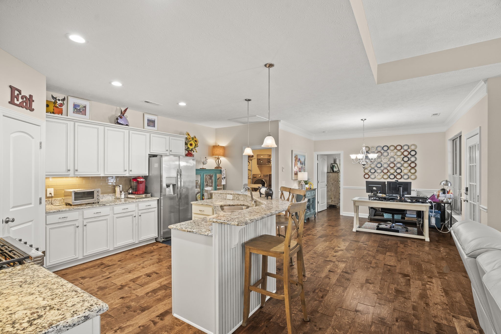 1108 S McMahan Dr
