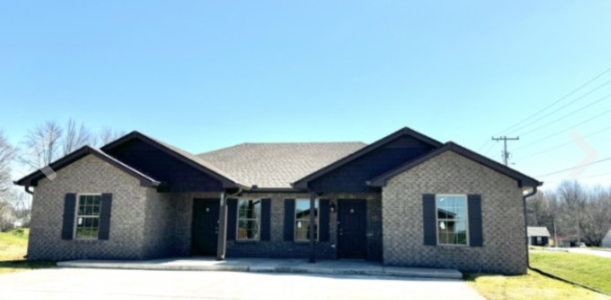 207 Kerr Way