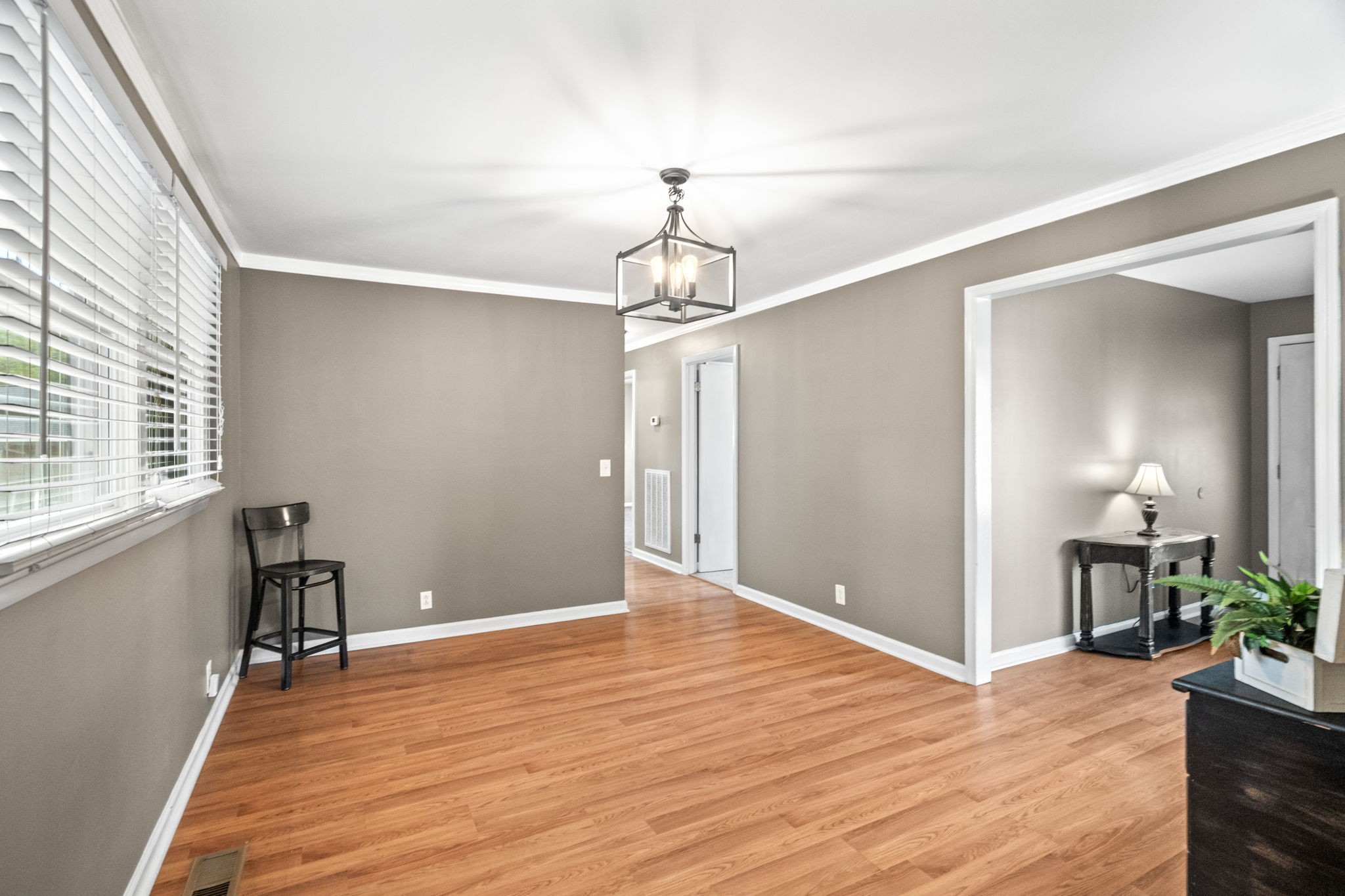 112 Scotch St