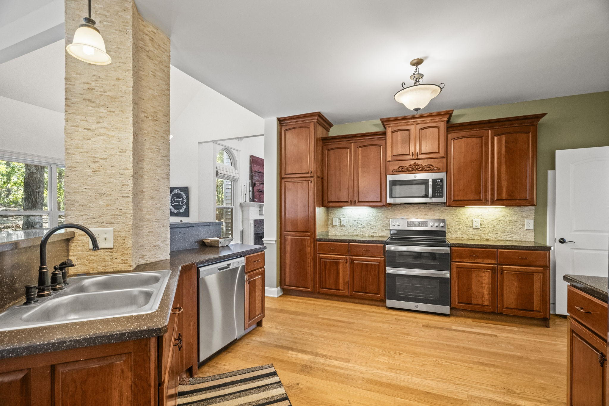 422 Coker Ford Rd