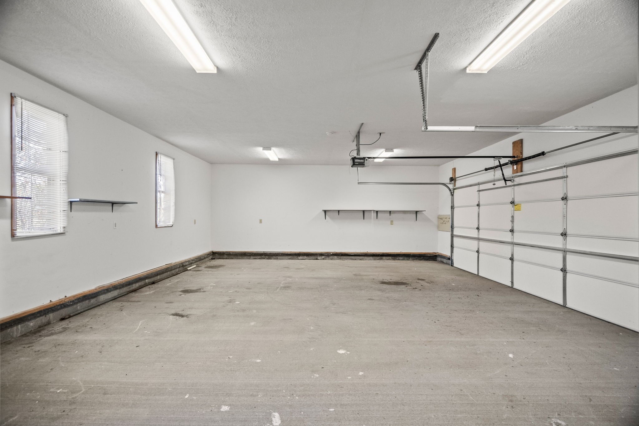 3001 Hwy 109 N