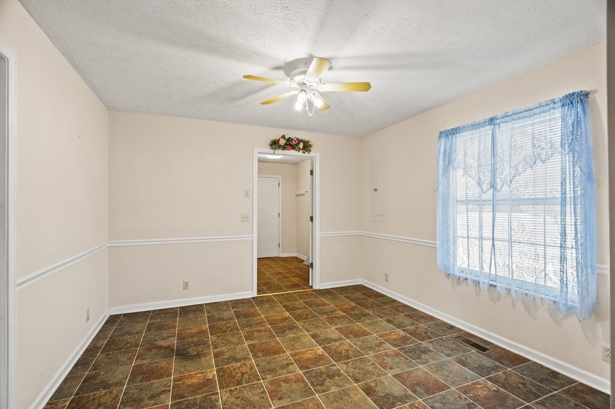 3001 Hwy 109 N