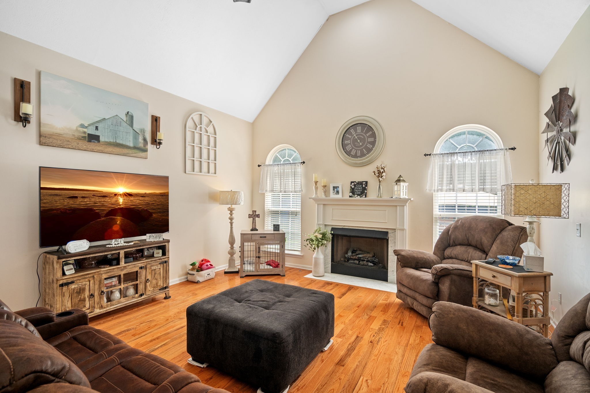 108 Lyon Dr