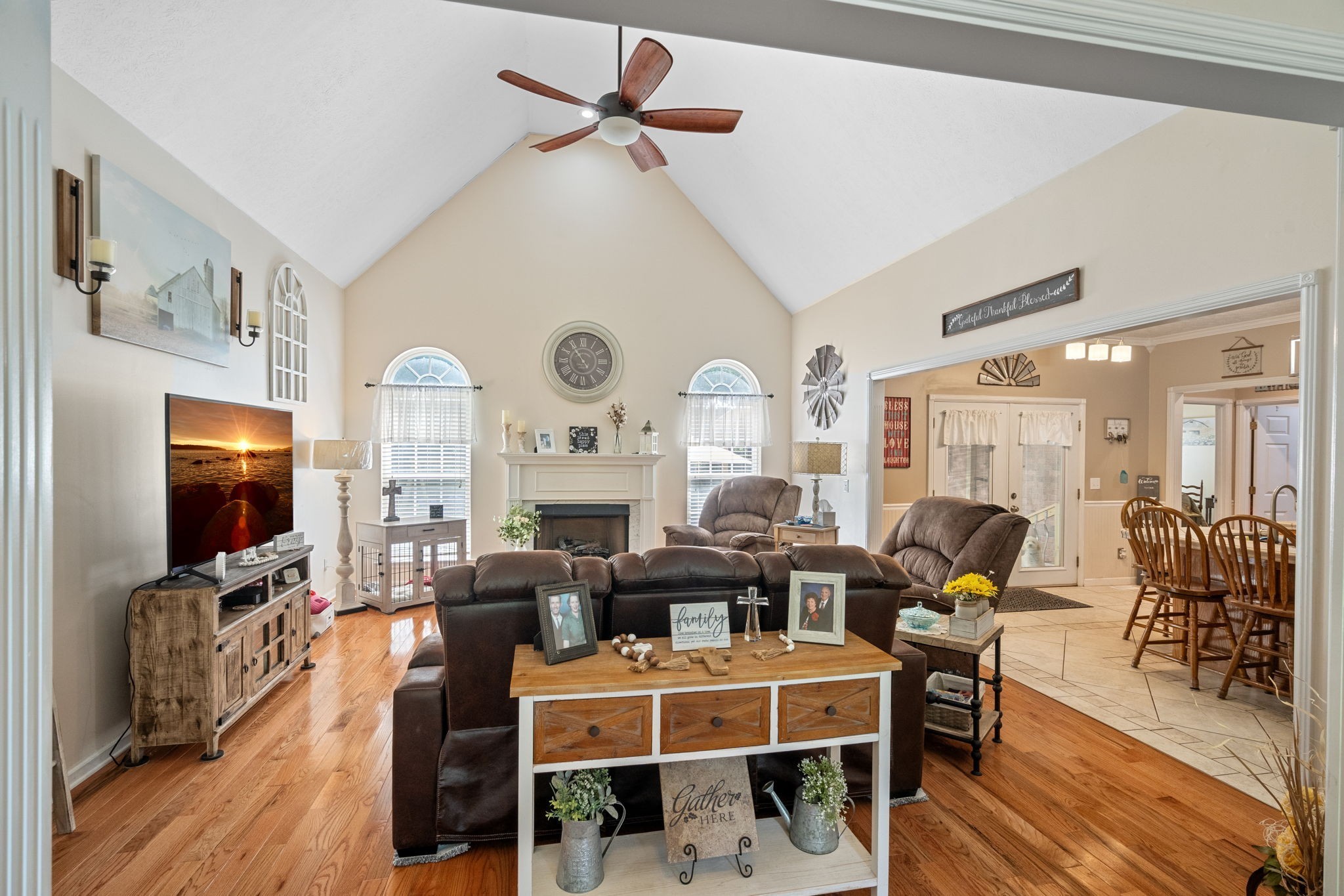 108 Lyon Dr