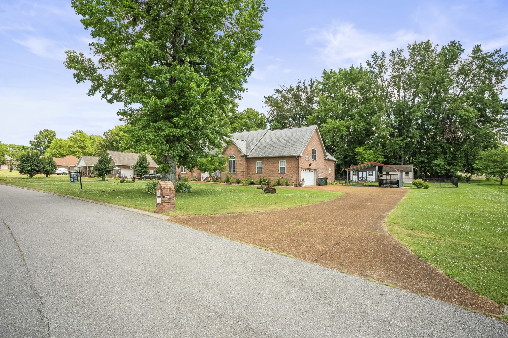 108 Lyon Dr