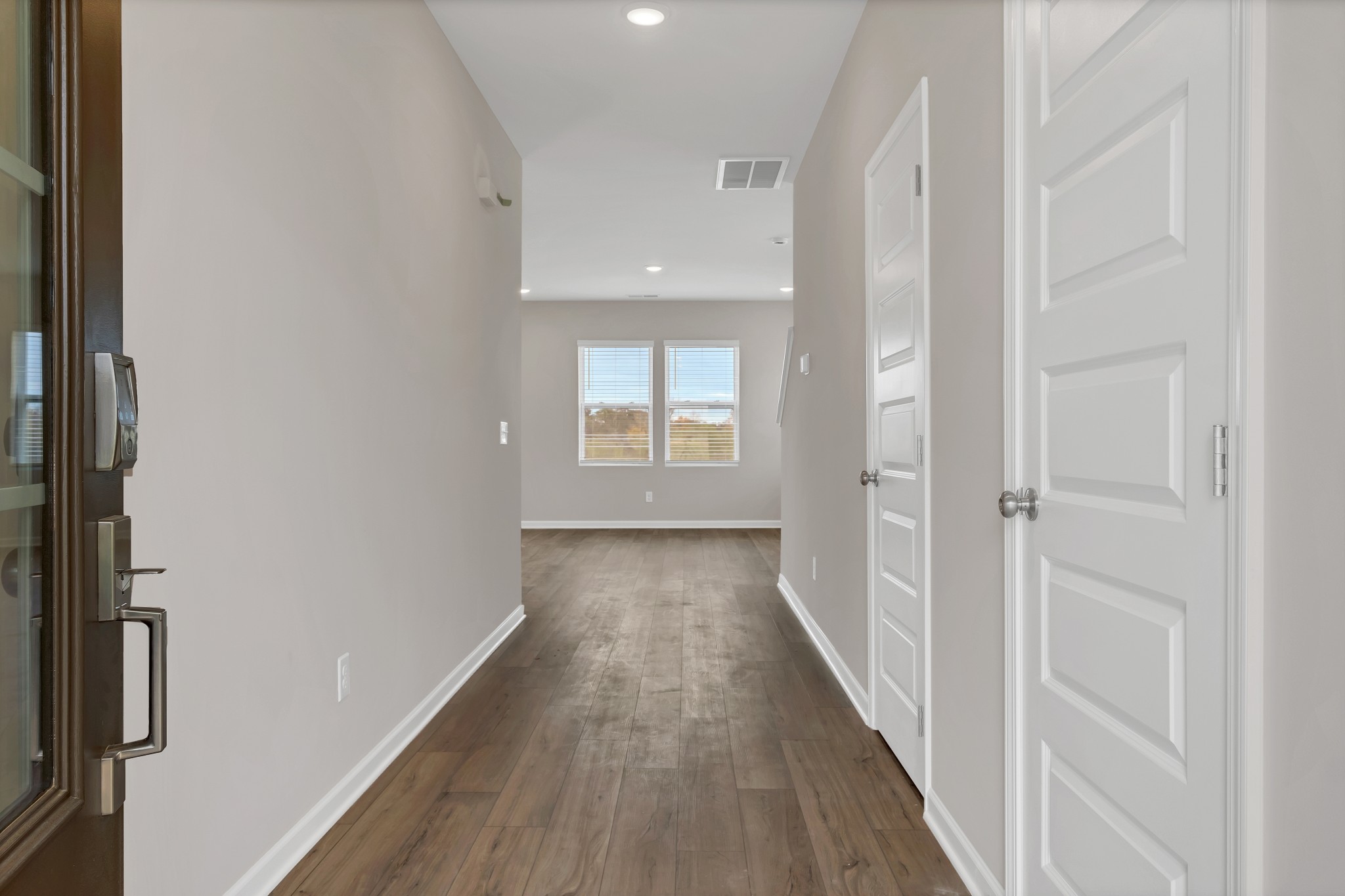 736 Emerson Lane