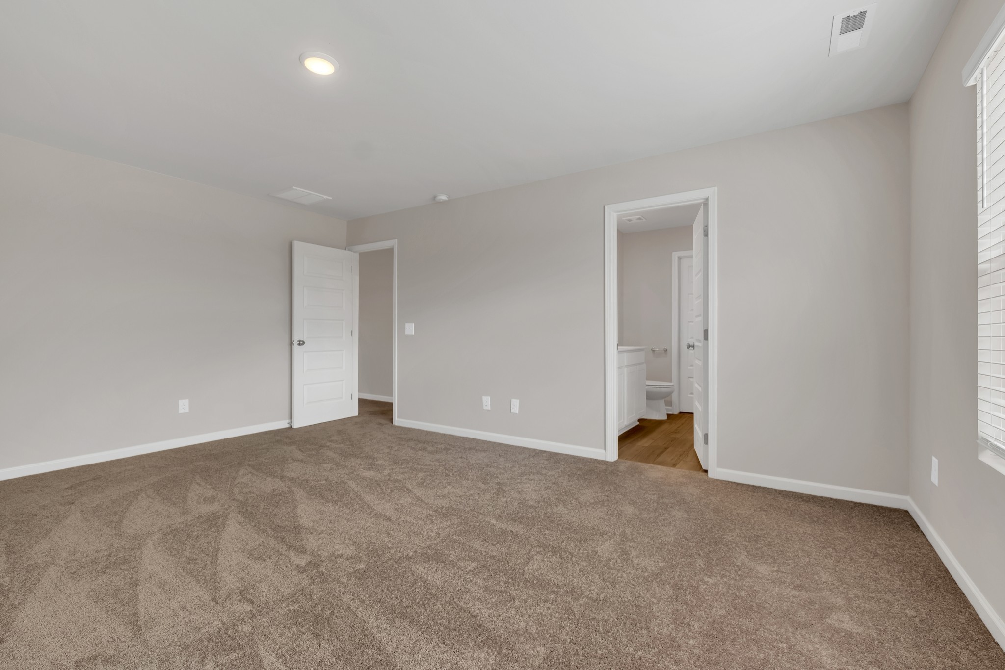 736 Emerson Lane