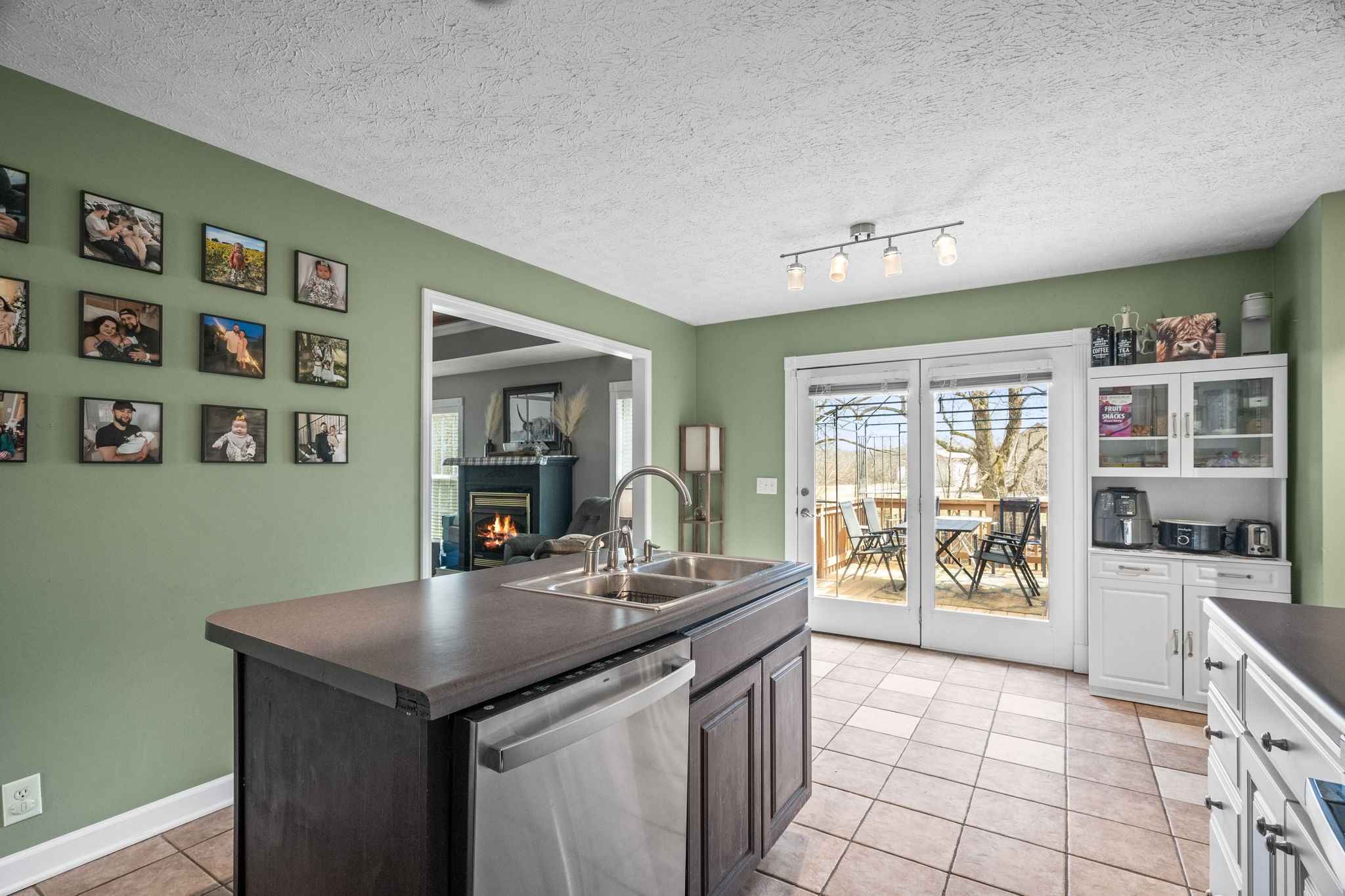 374 Ranch Rd