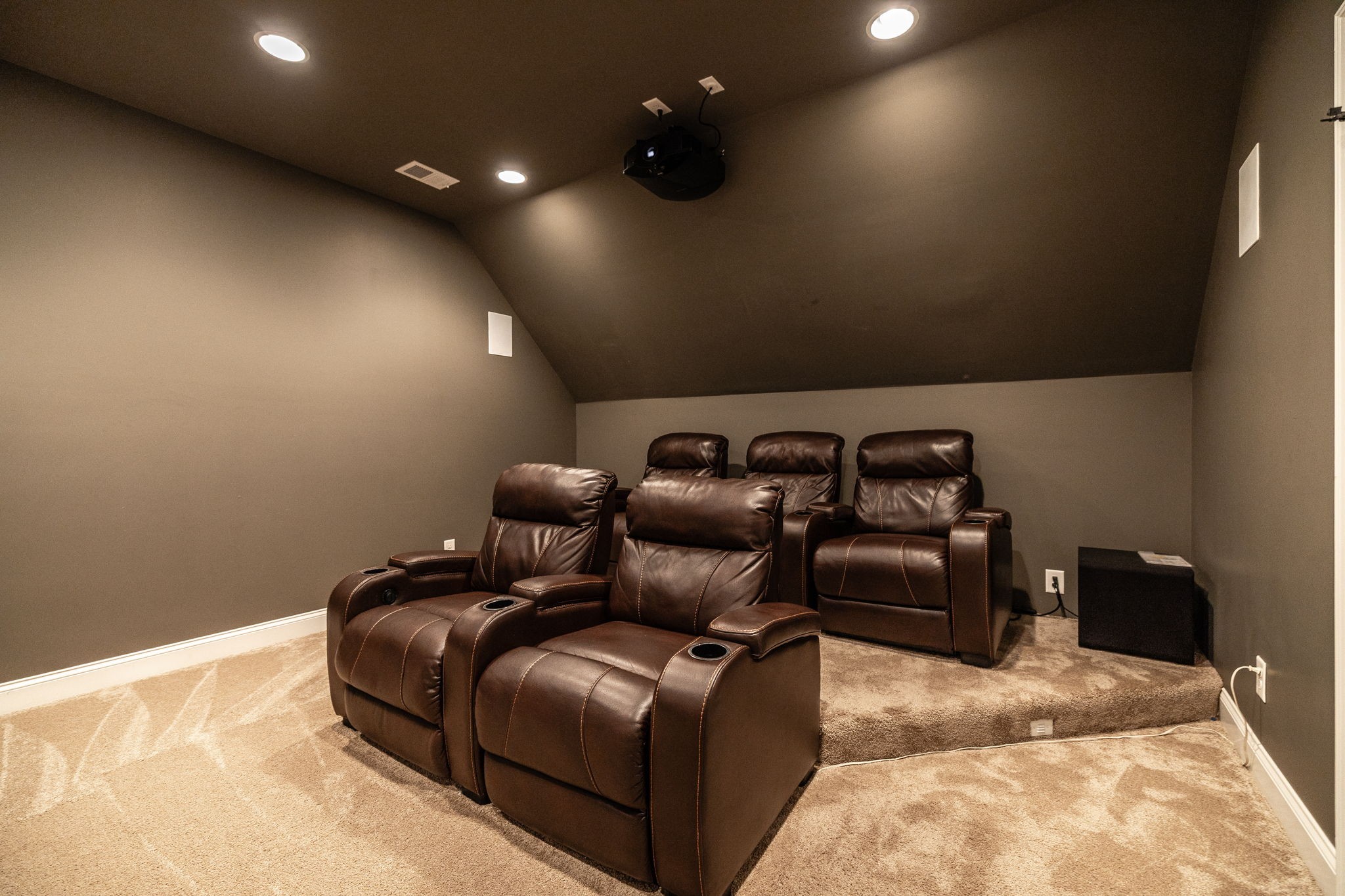 568 Forest Retreat Rd