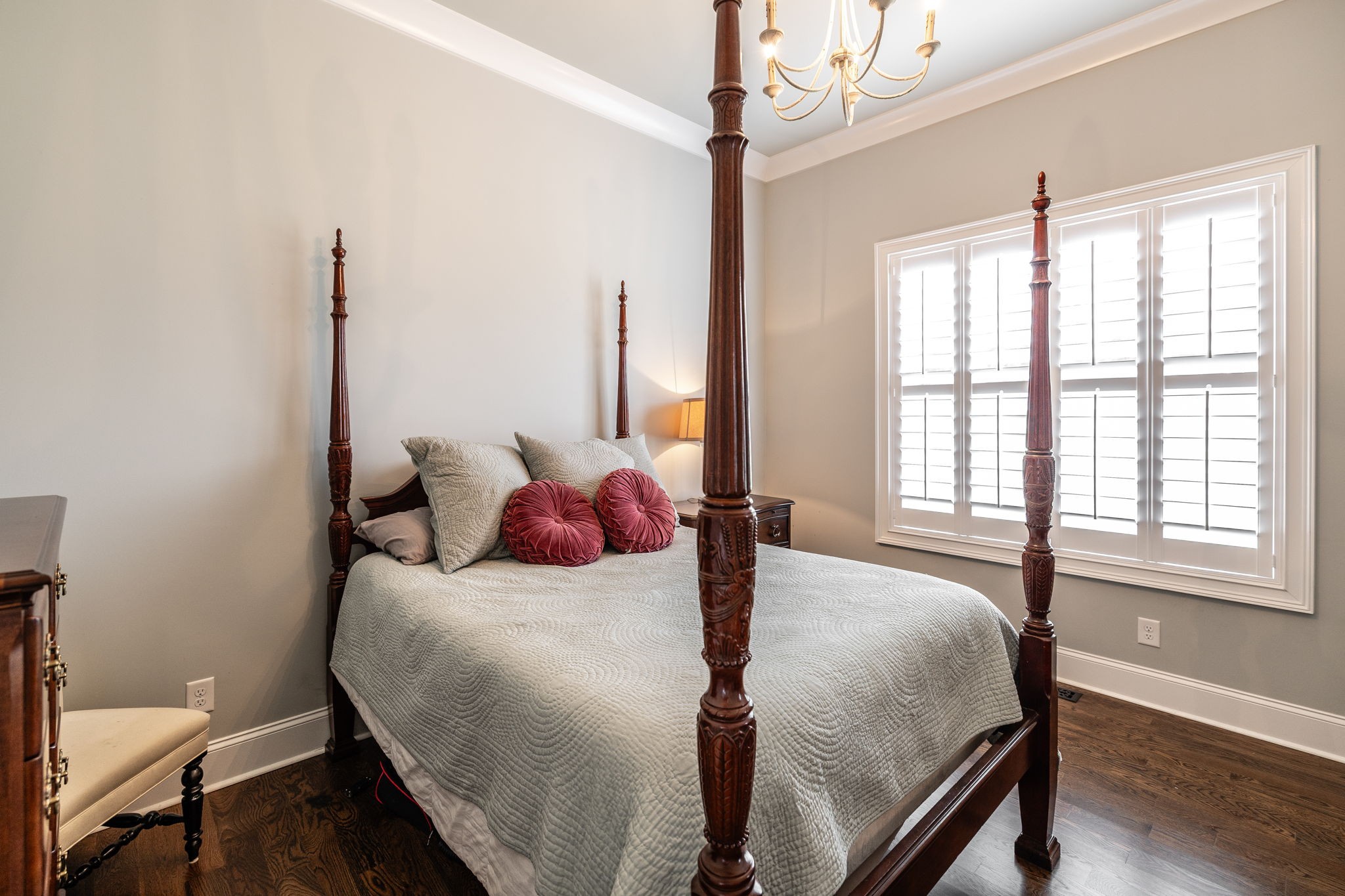 568 Forest Retreat Rd