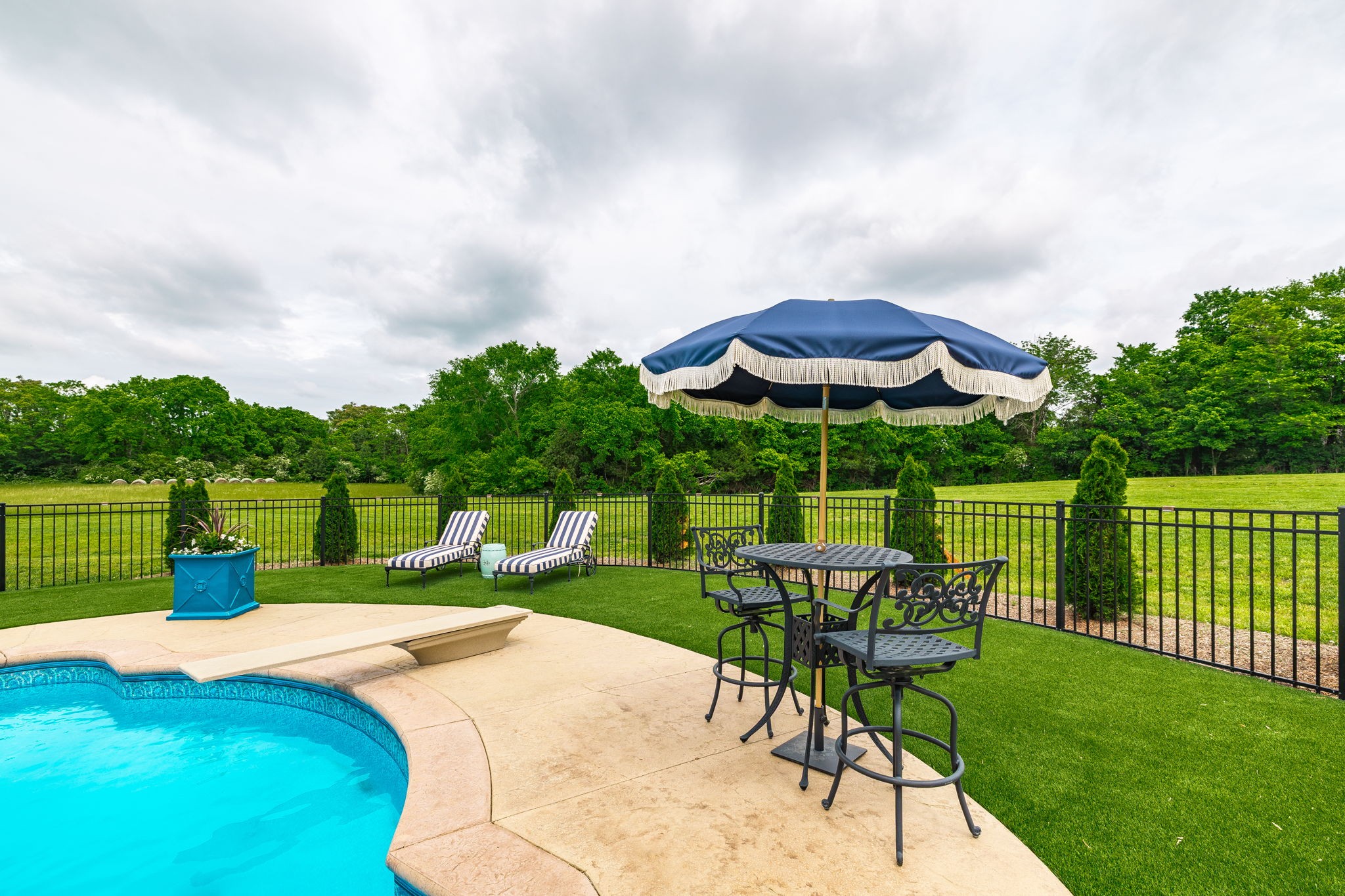 568 Forest Retreat Rd