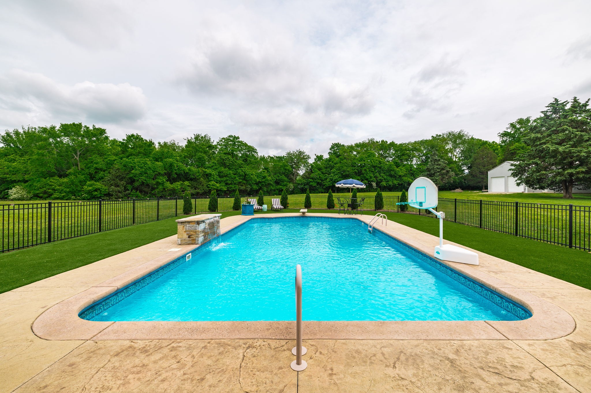 568 Forest Retreat Rd