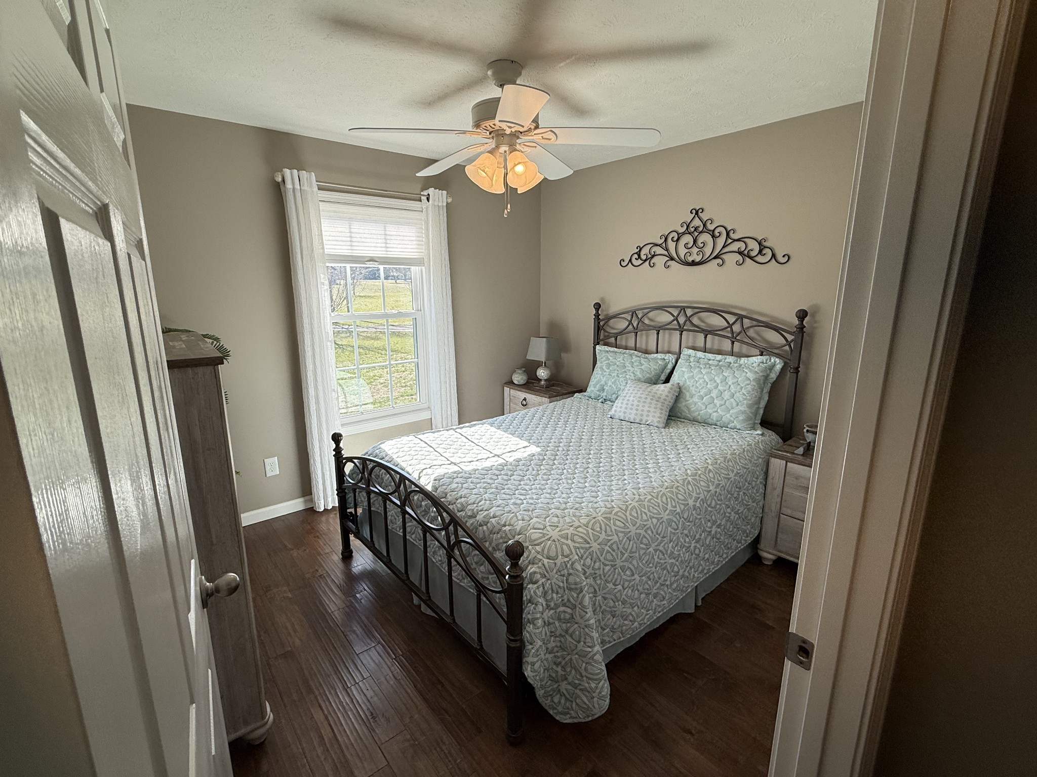 334 N Centerpoint Rd