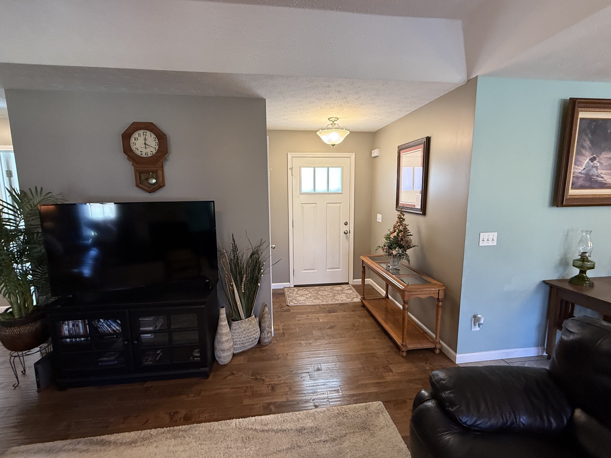 334 N Centerpoint Rd