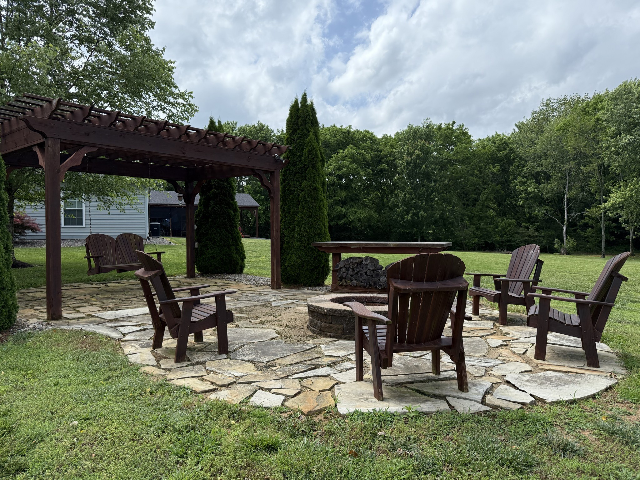 334 N Centerpoint Rd