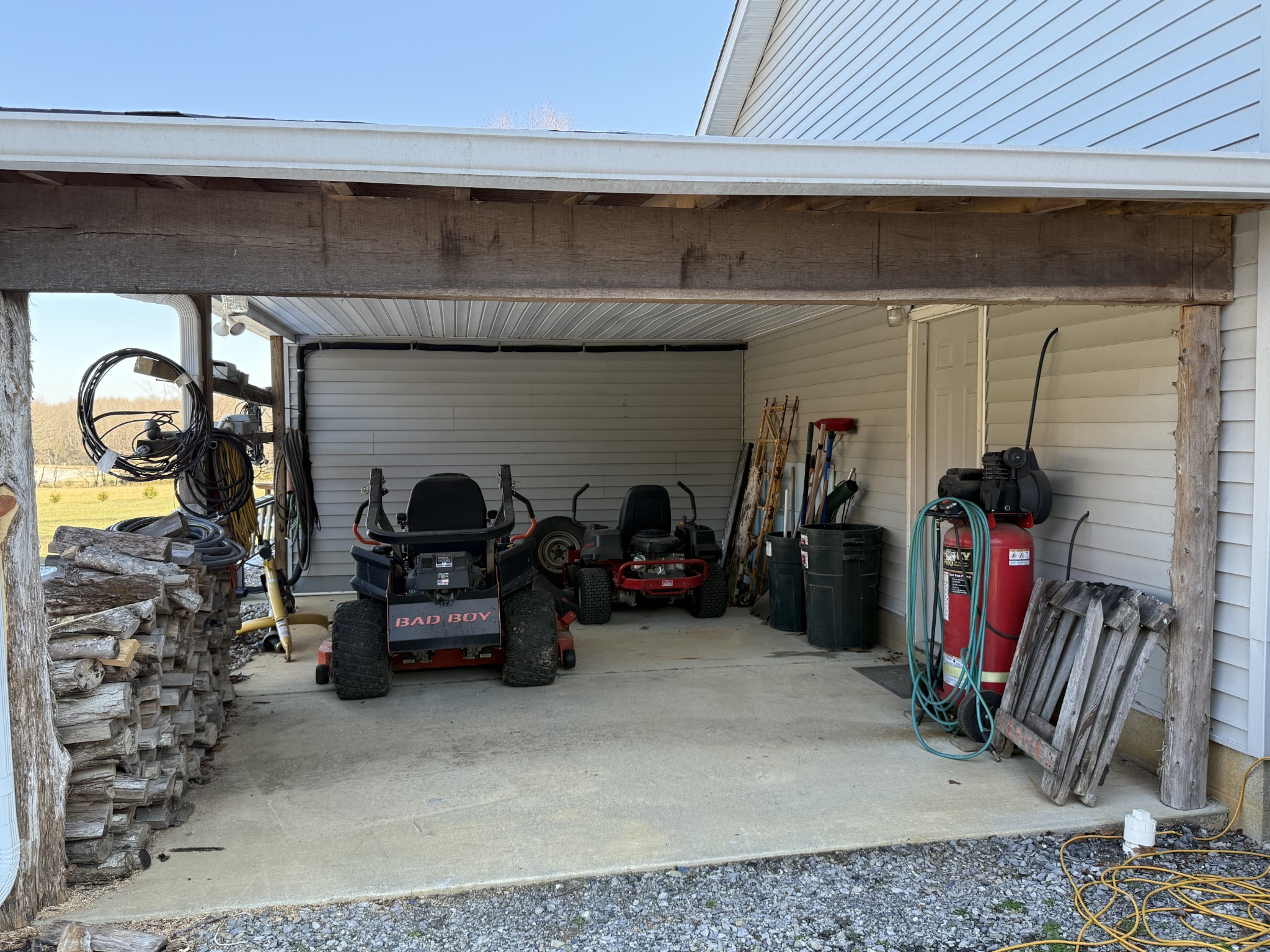 334 N Centerpoint Rd