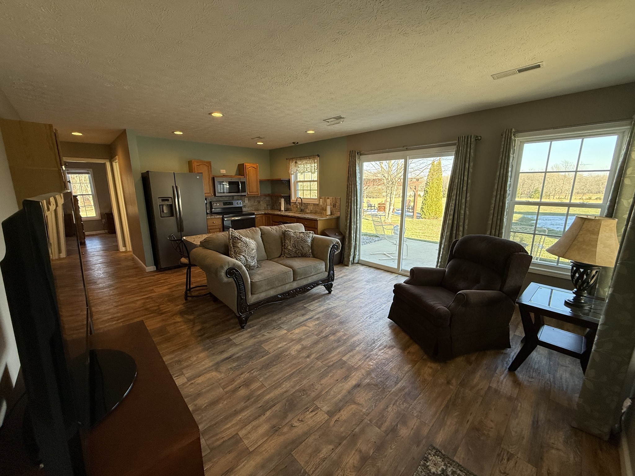 334 N Centerpoint Rd