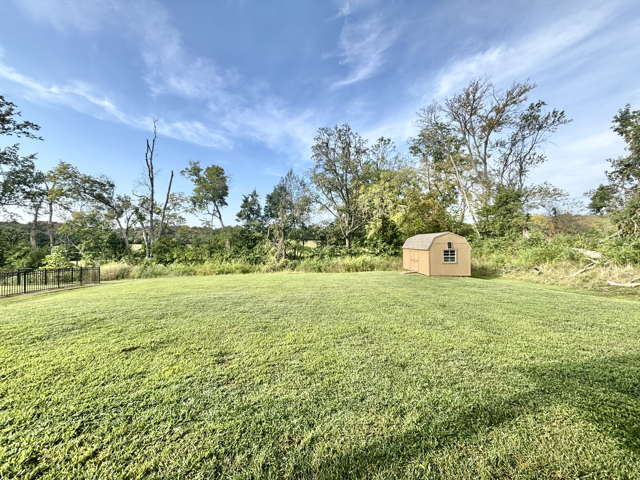560 Fredericksburg Dr