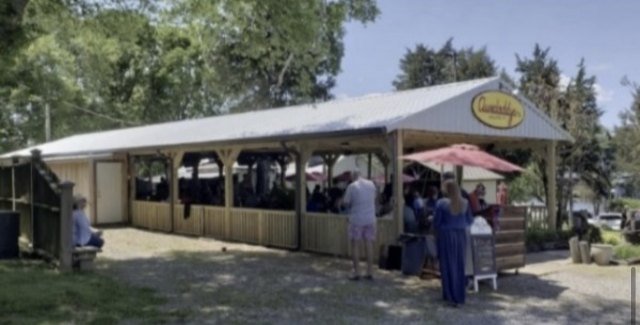 560 Fredericksburg Dr