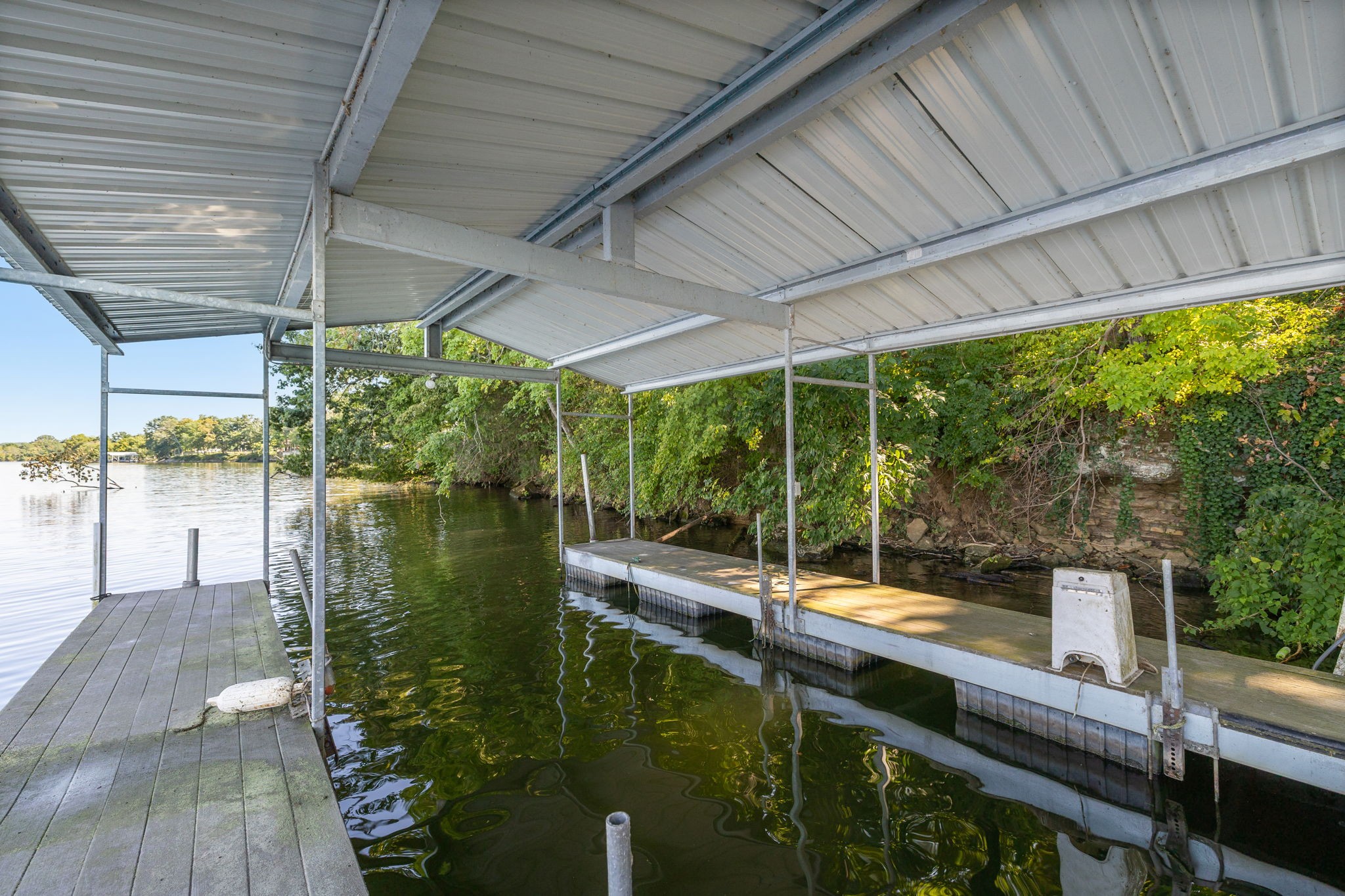 1471 Dickerson Bay Dr