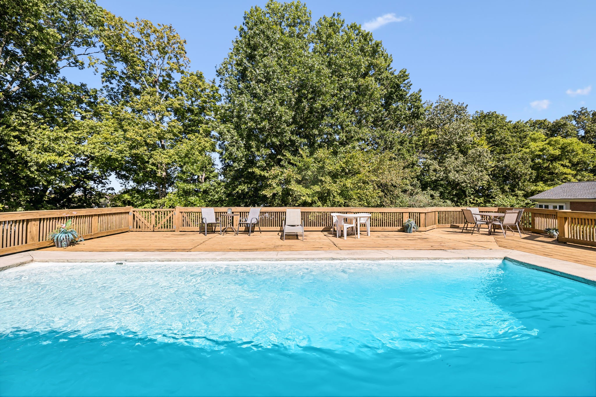 1471 Dickerson Bay Dr
