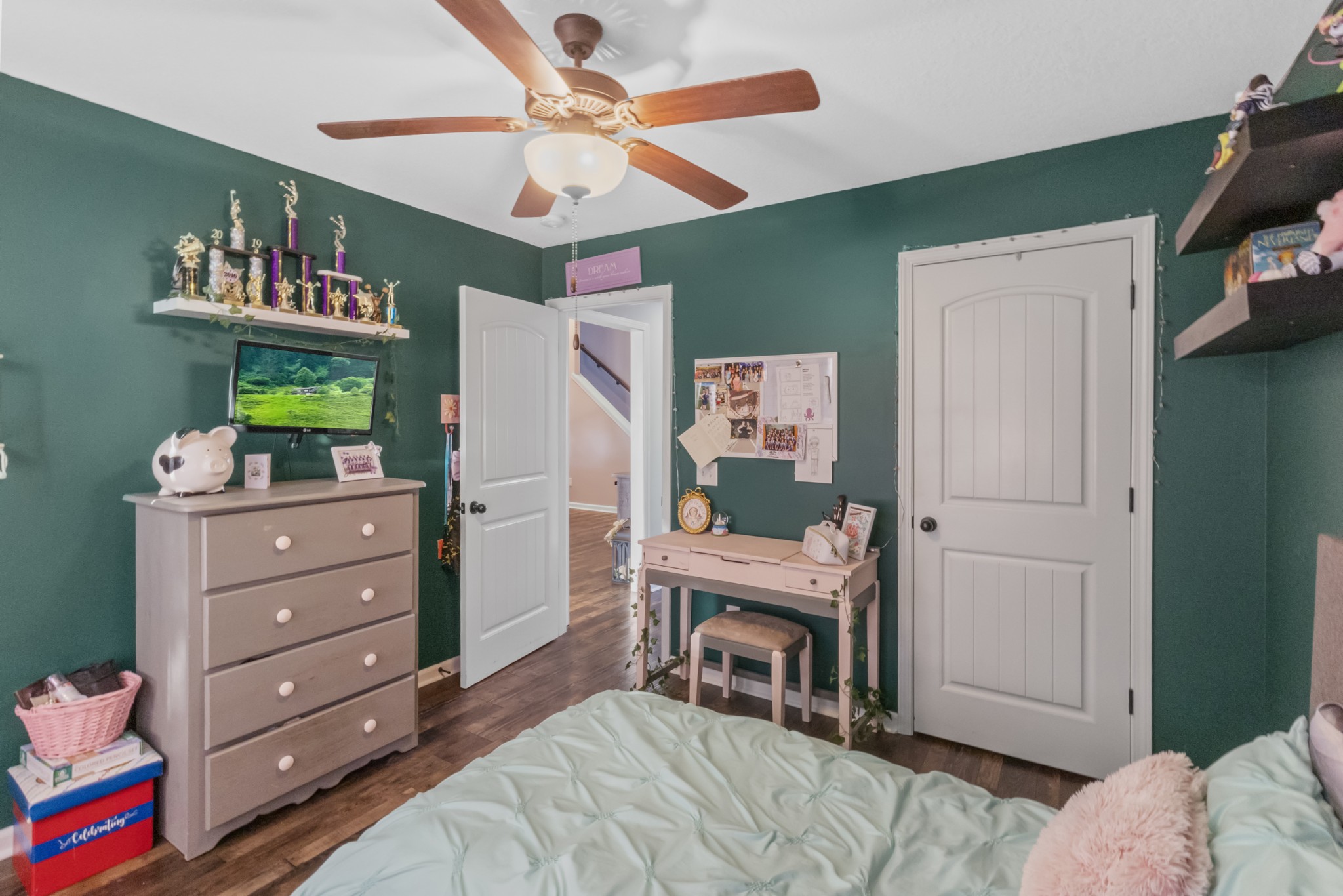 140 Irish Oaks Dr