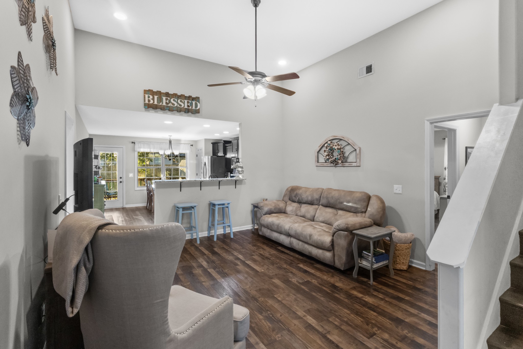 140 Irish Oaks Dr