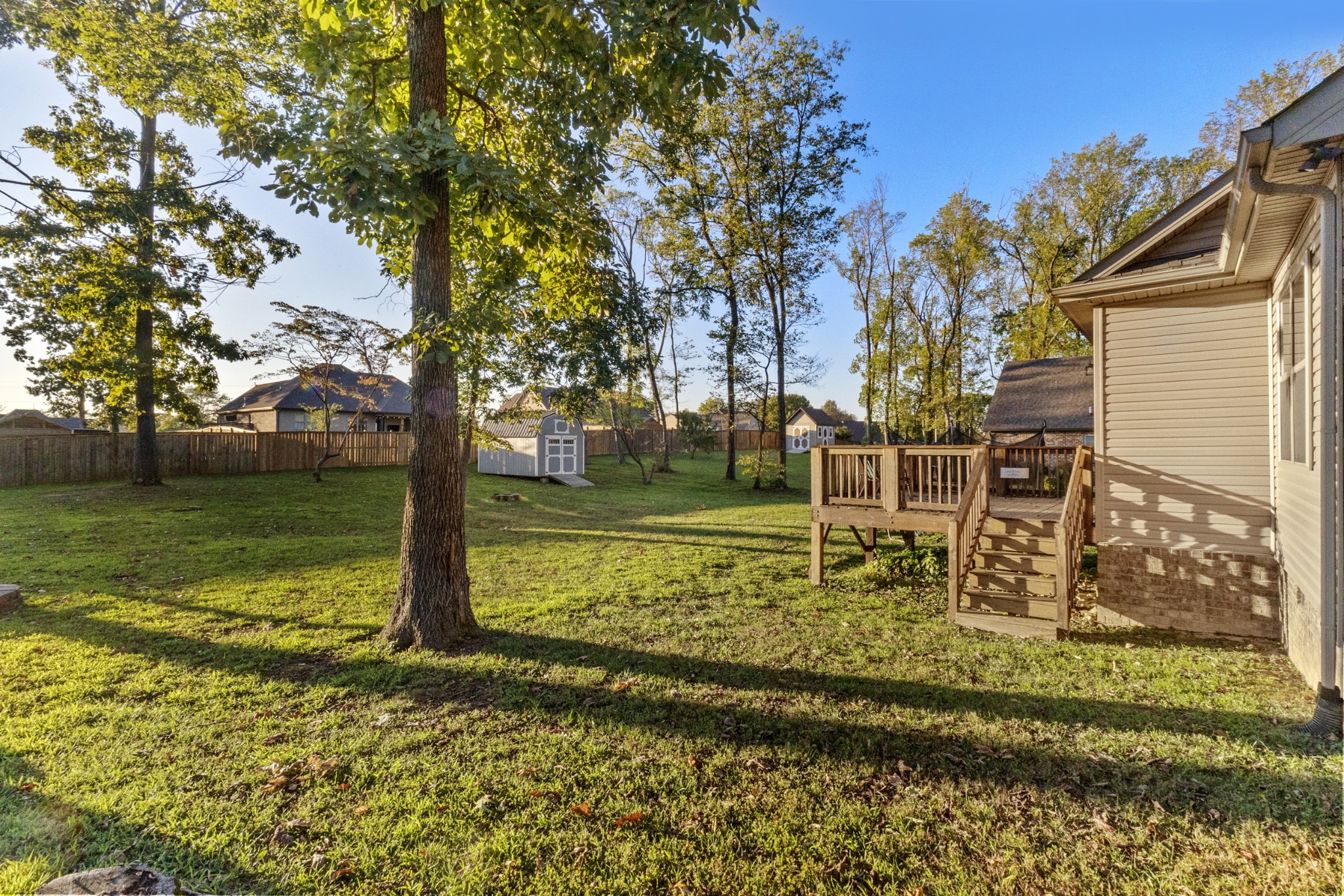 140 Irish Oaks Dr