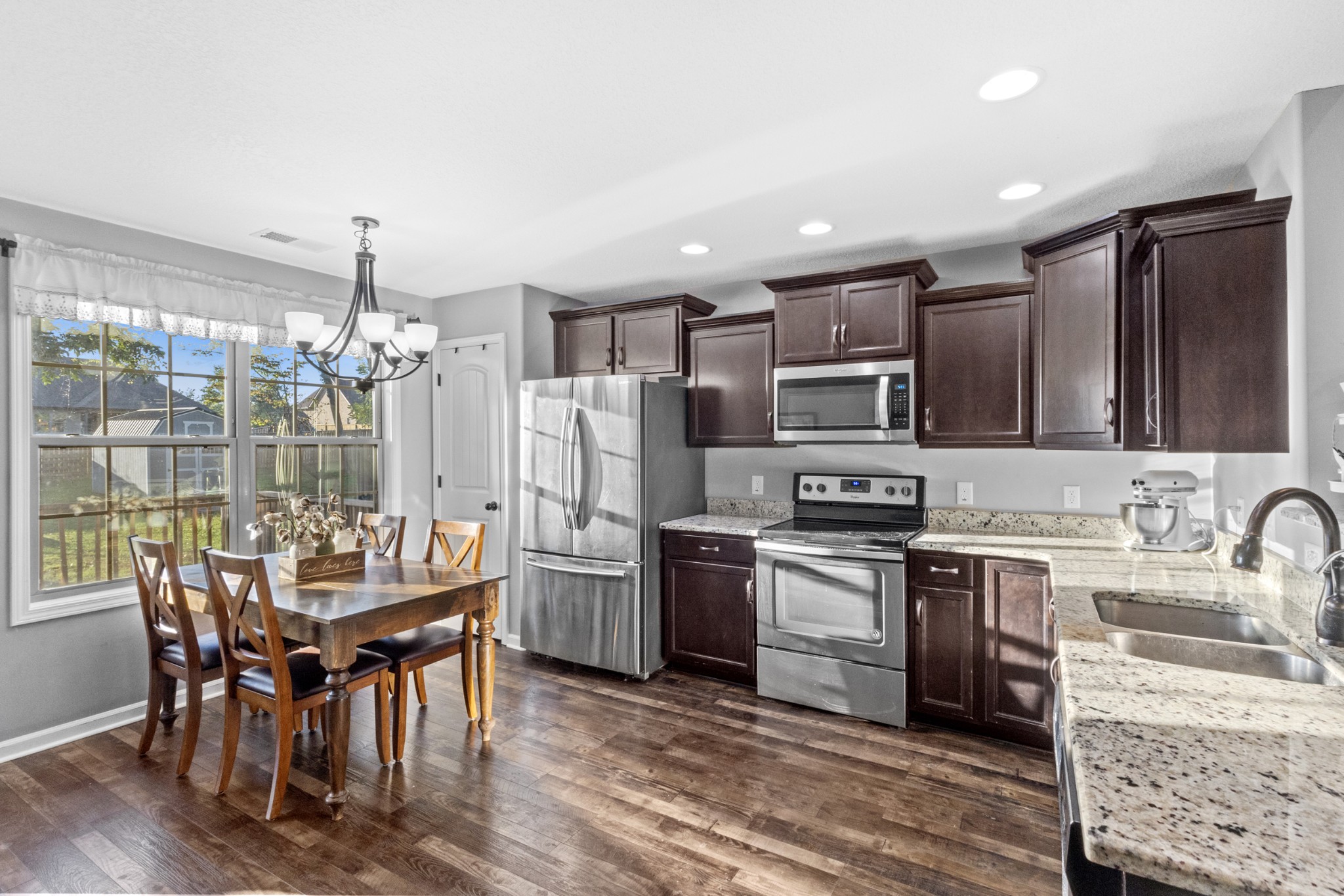 140 Irish Oaks Dr