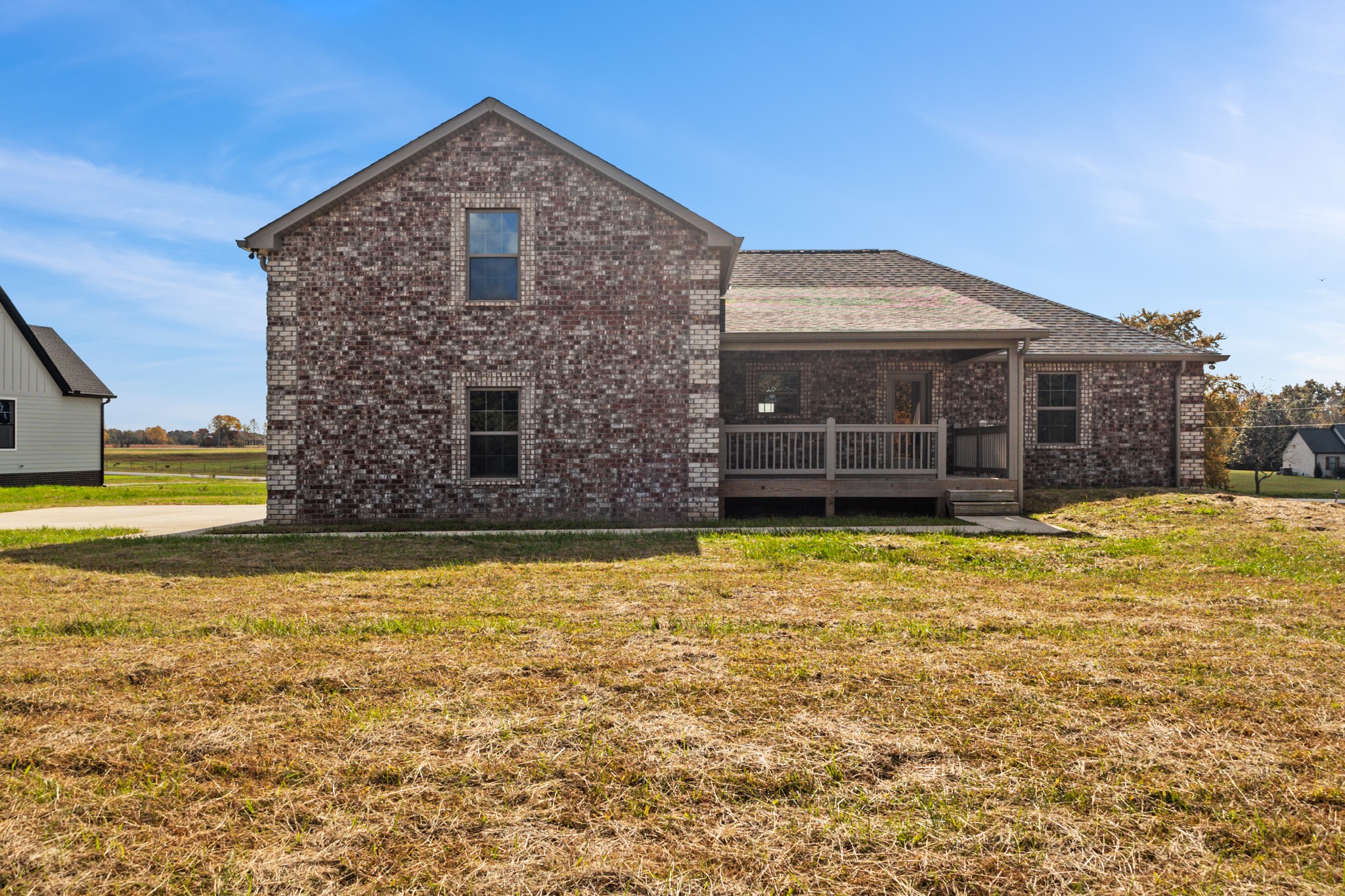 120 Freeland Rd