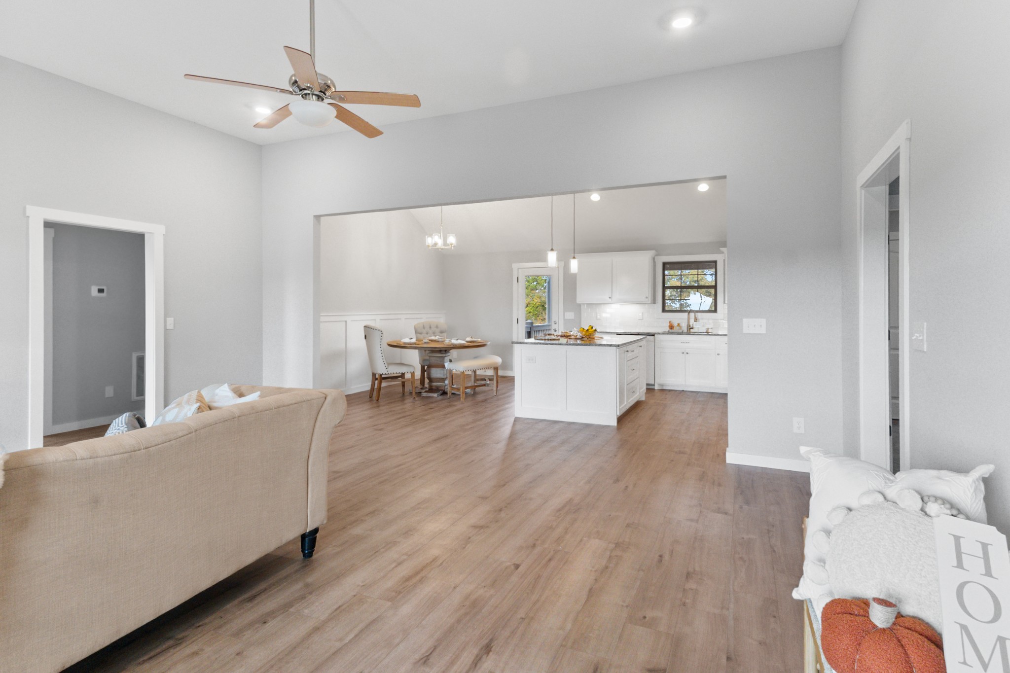 120 Freeland Rd