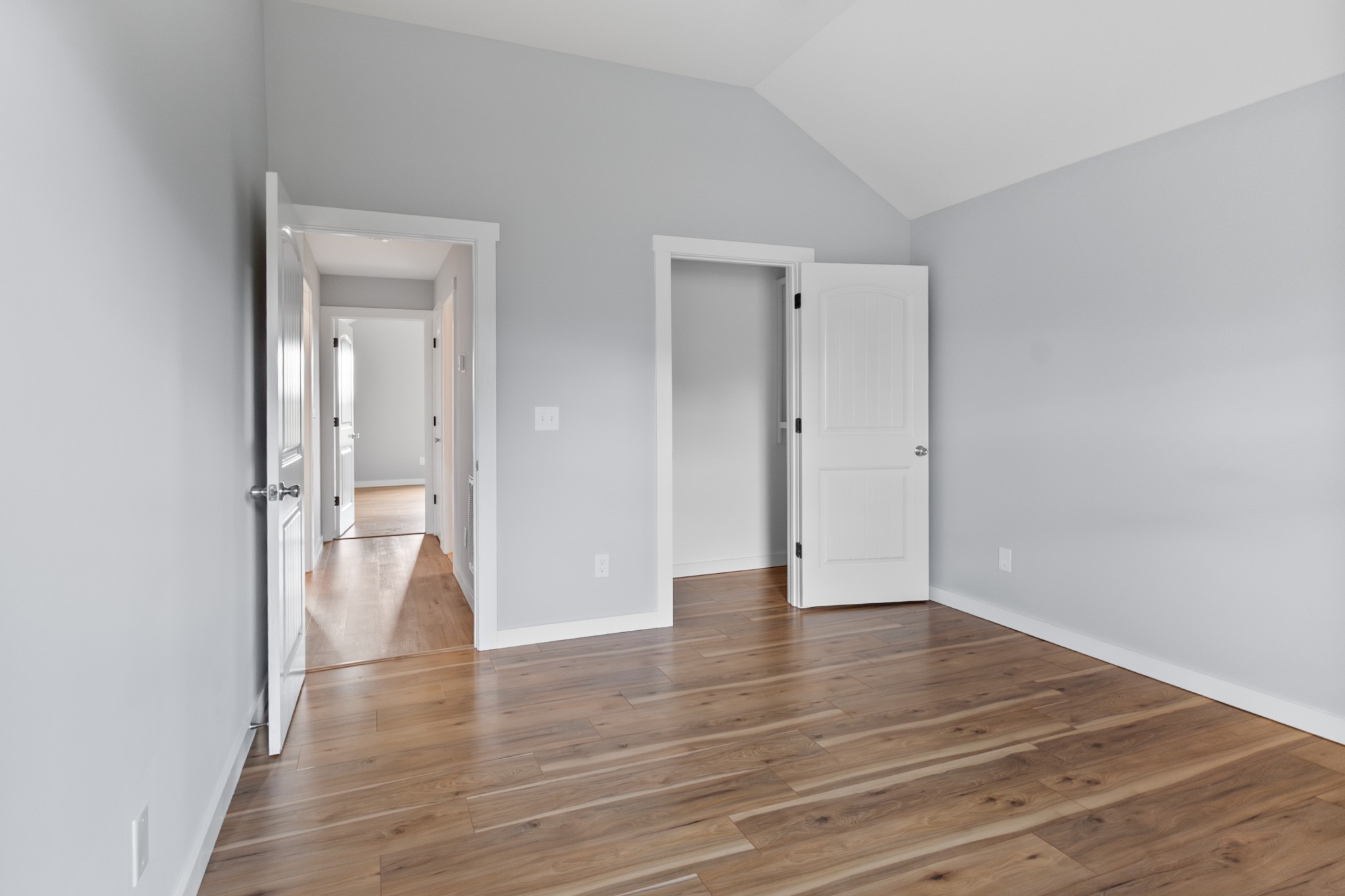 120 Freeland Rd