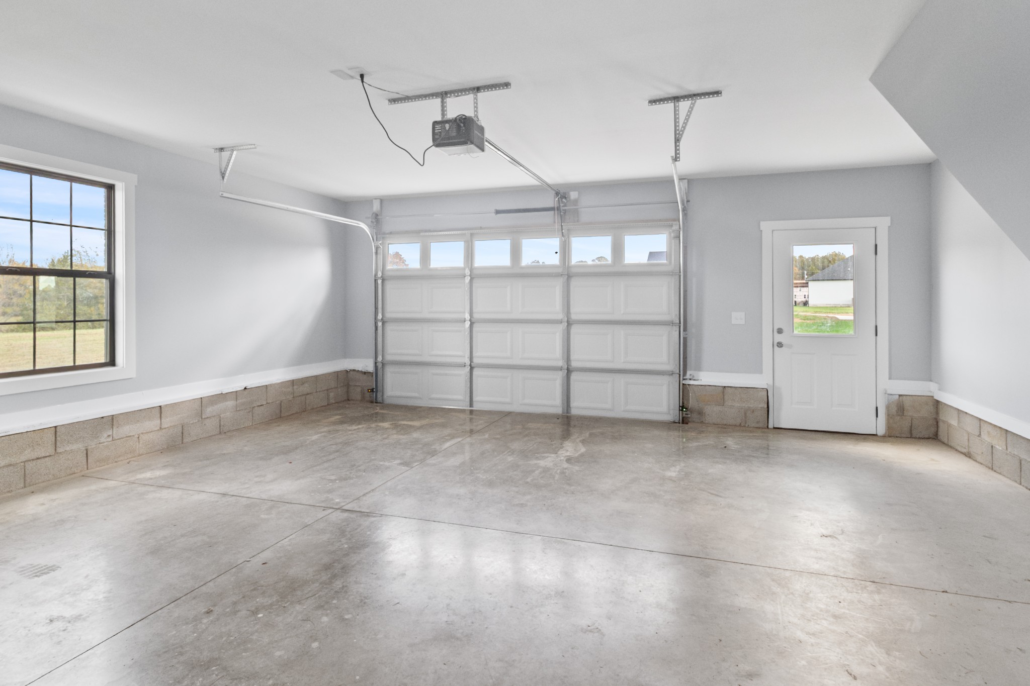 120 Freeland Rd