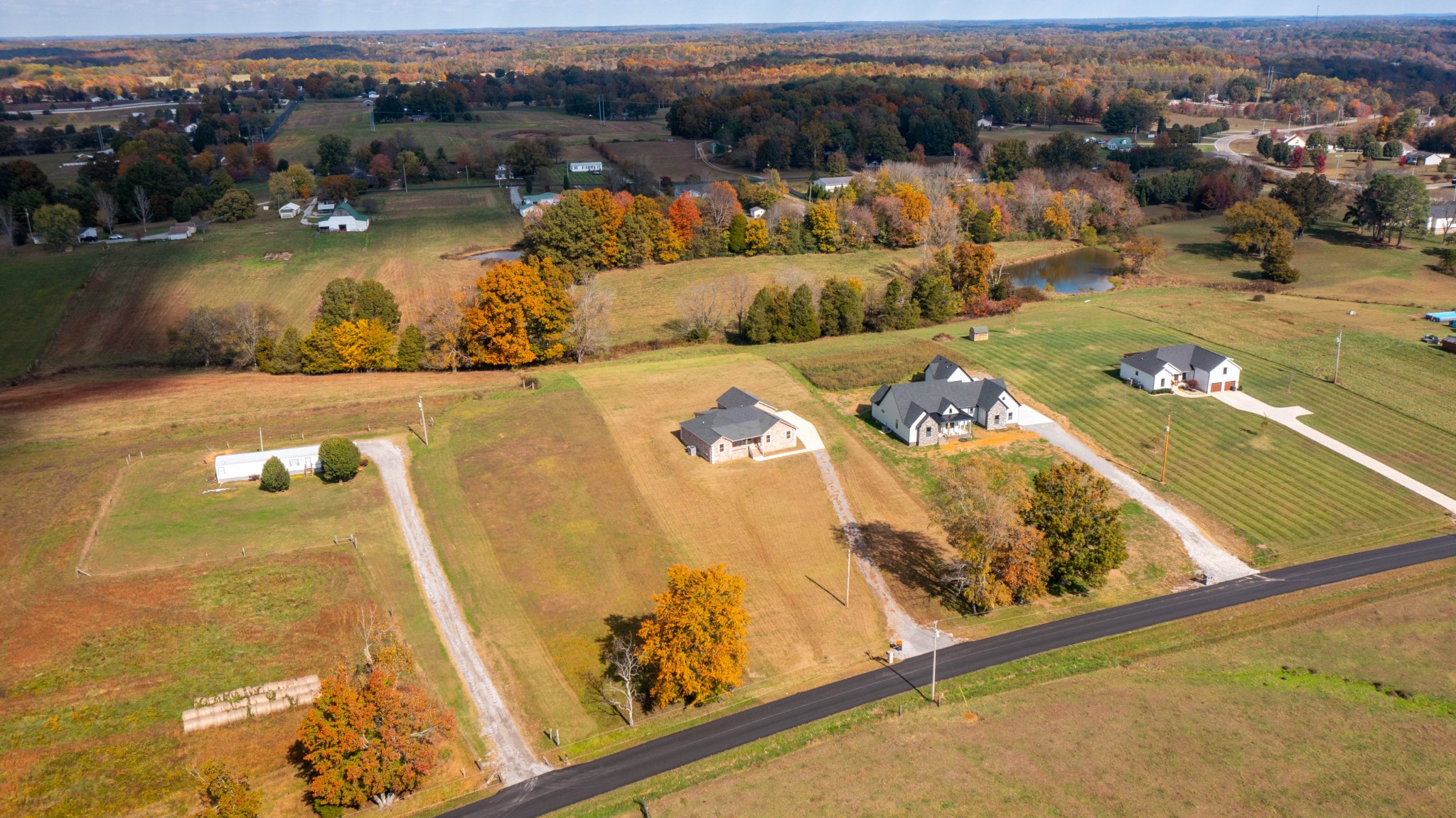120 Freeland Rd