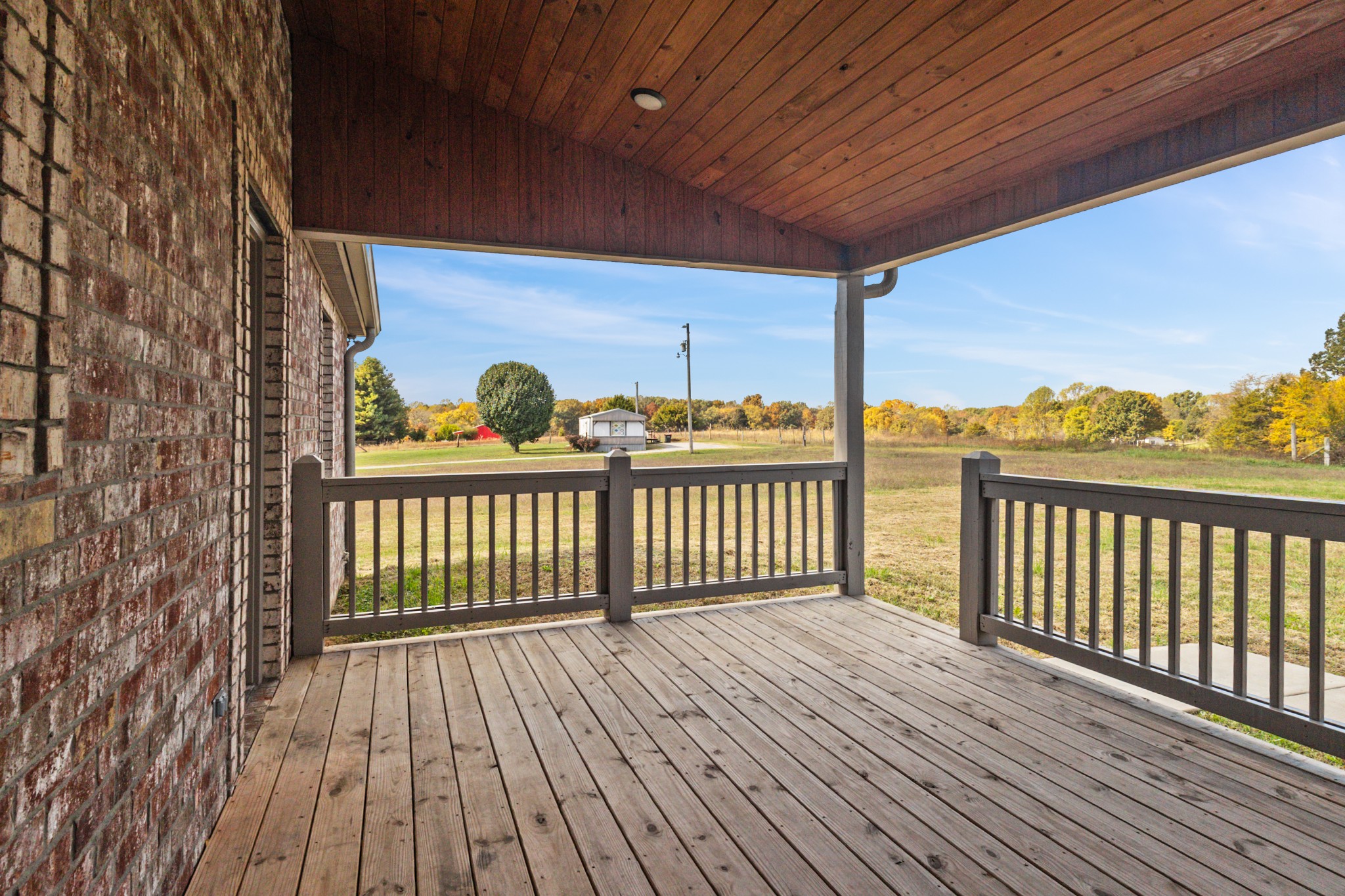 120 Freeland Rd
