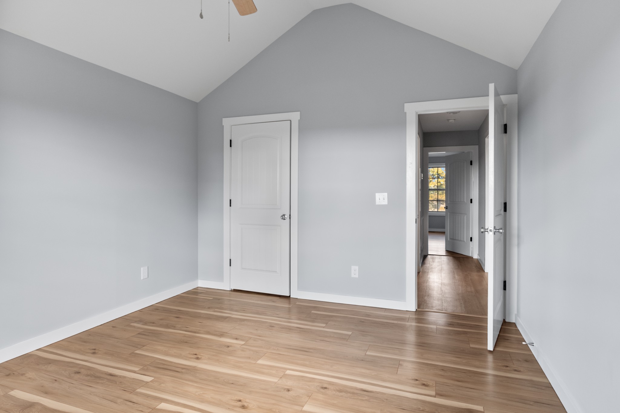 120 Freeland Rd