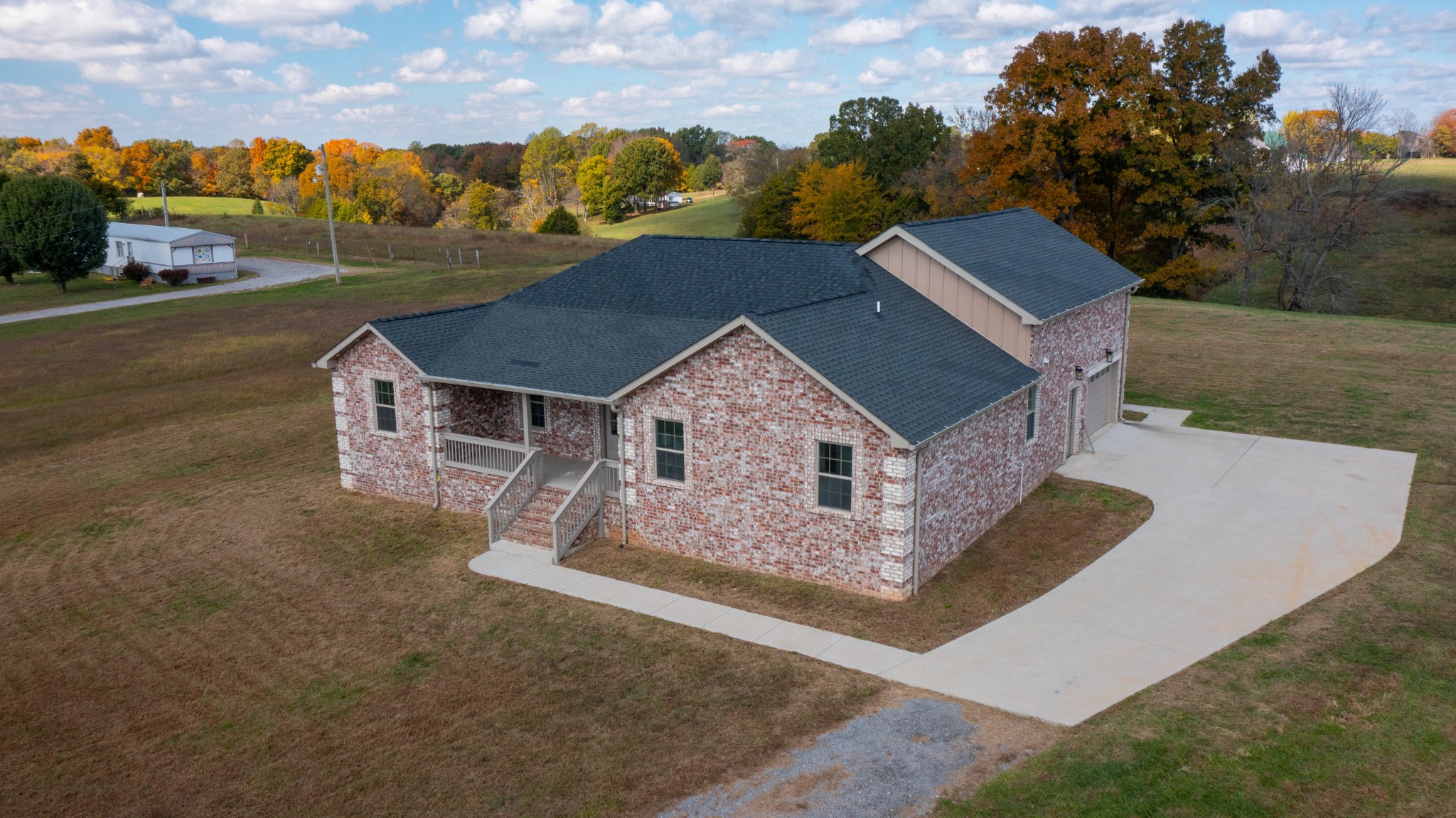 120 Freeland Rd