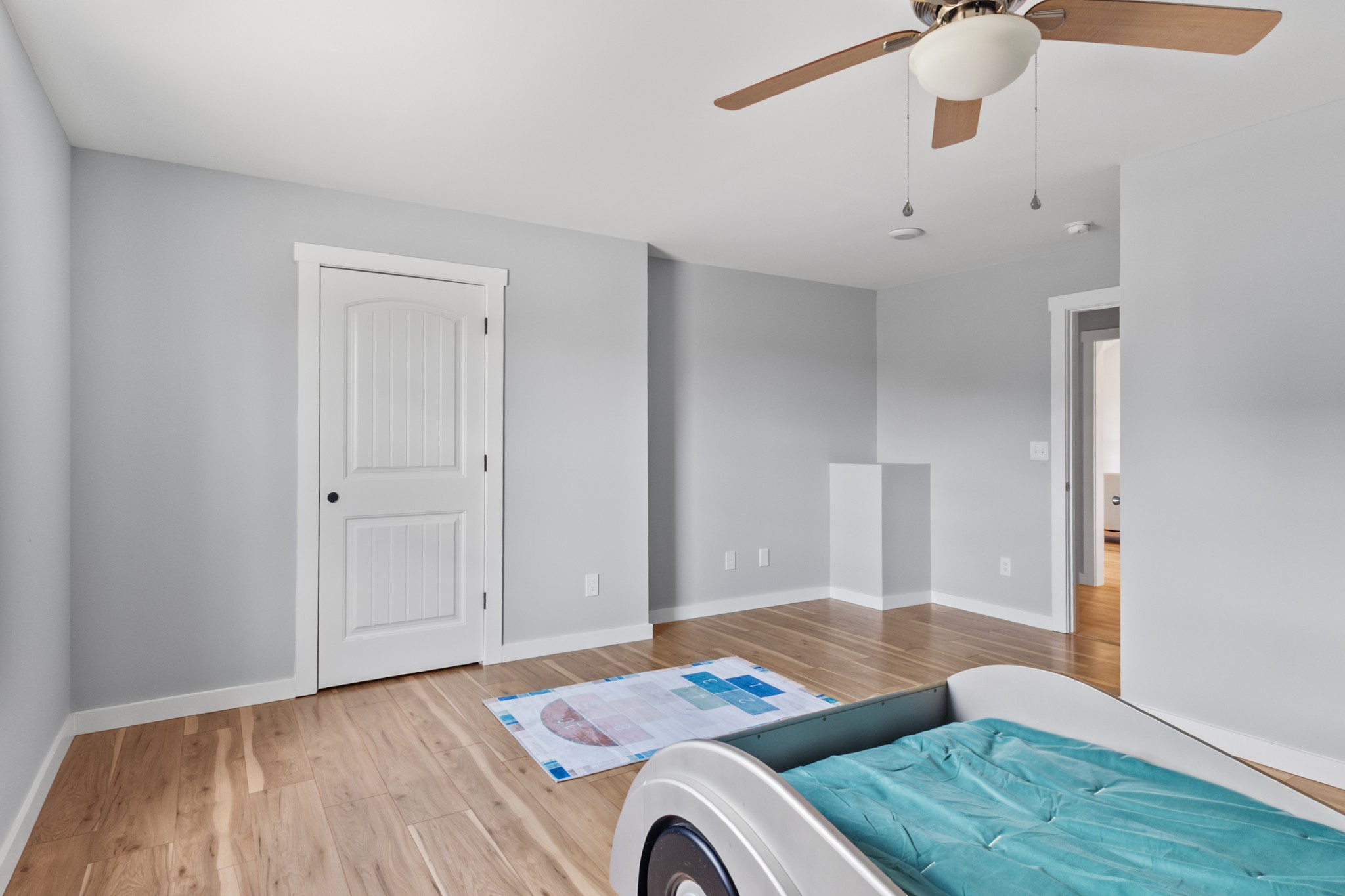 120 Freeland Rd