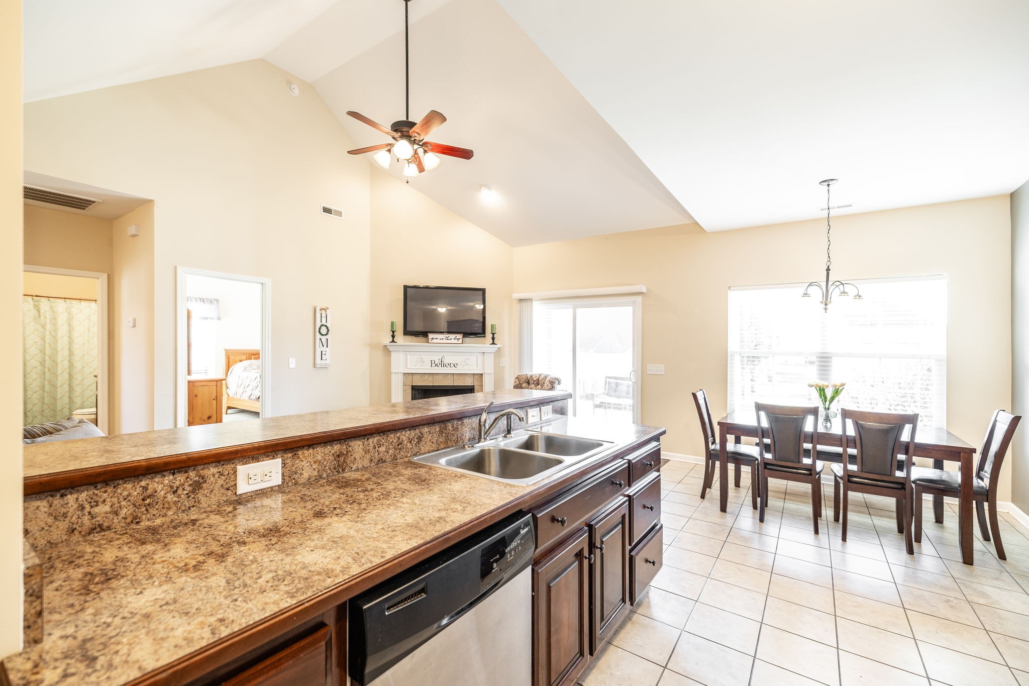 610 Indian Ridge Cir