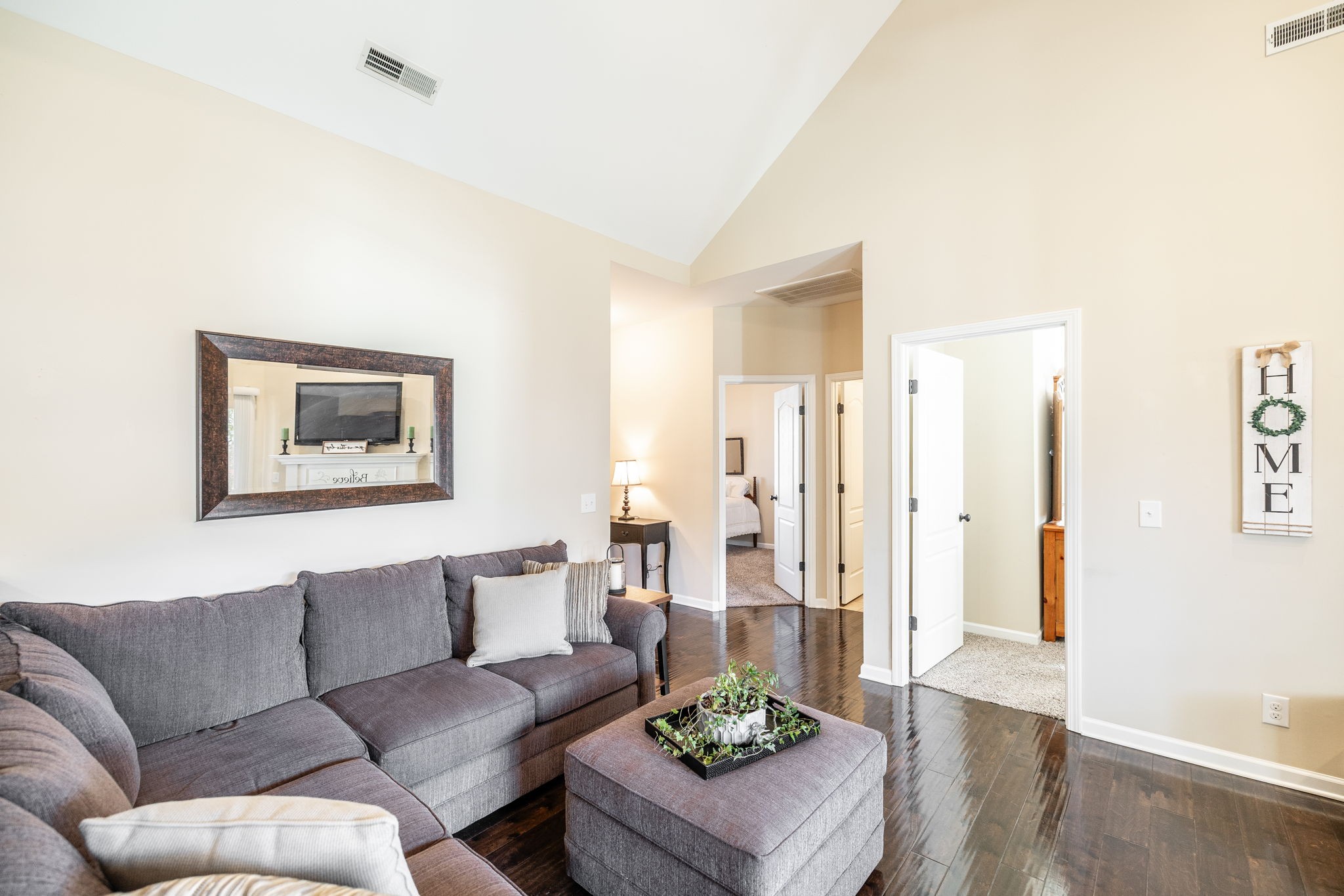 610 Indian Ridge Cir