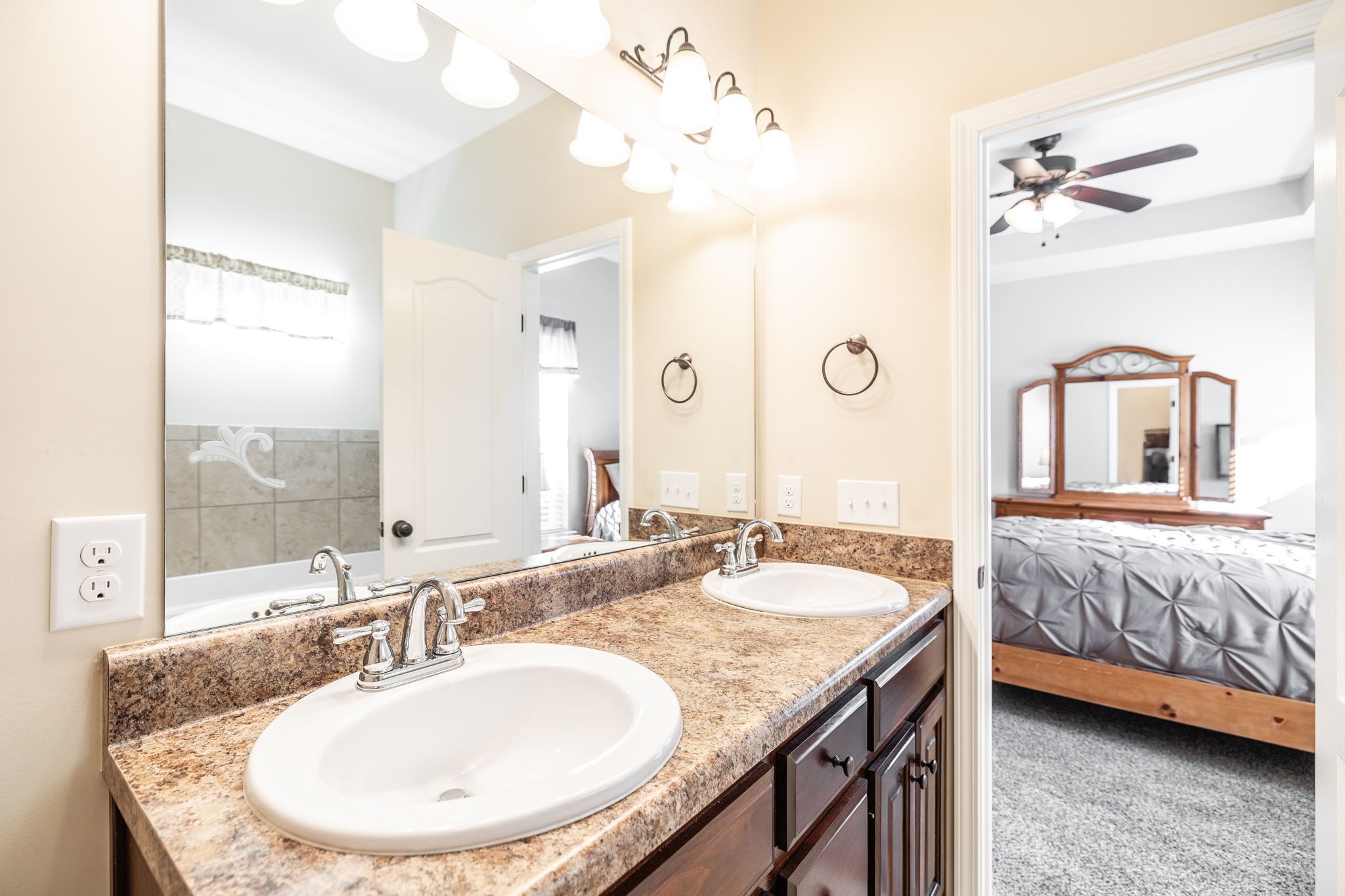 610 Indian Ridge Cir