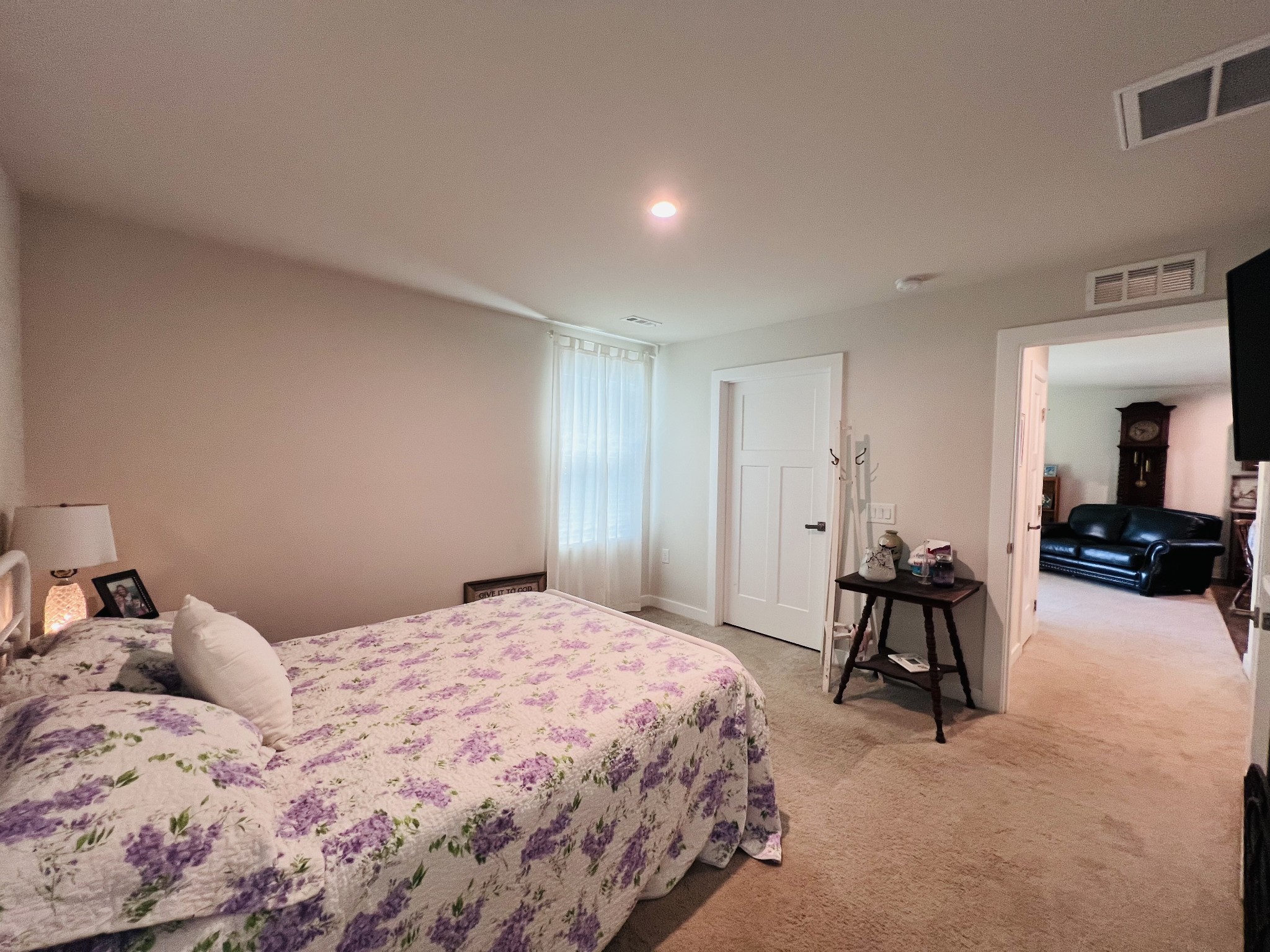 1049 Wilkinson Ln