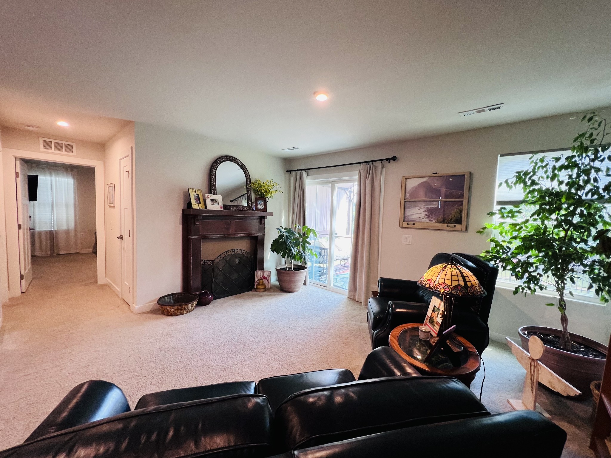 1049 Wilkinson Ln