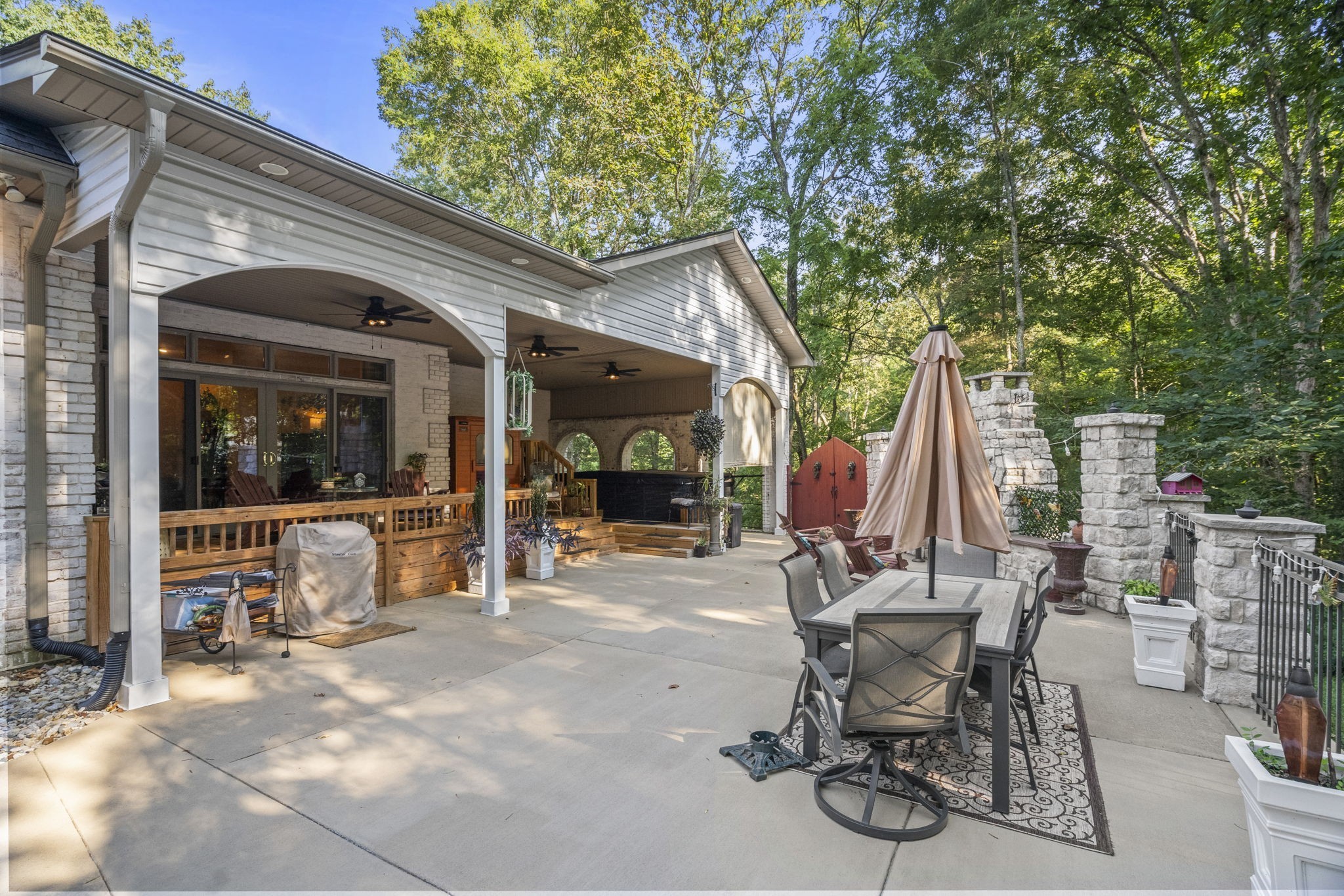 144A Dogwood Springs Dr