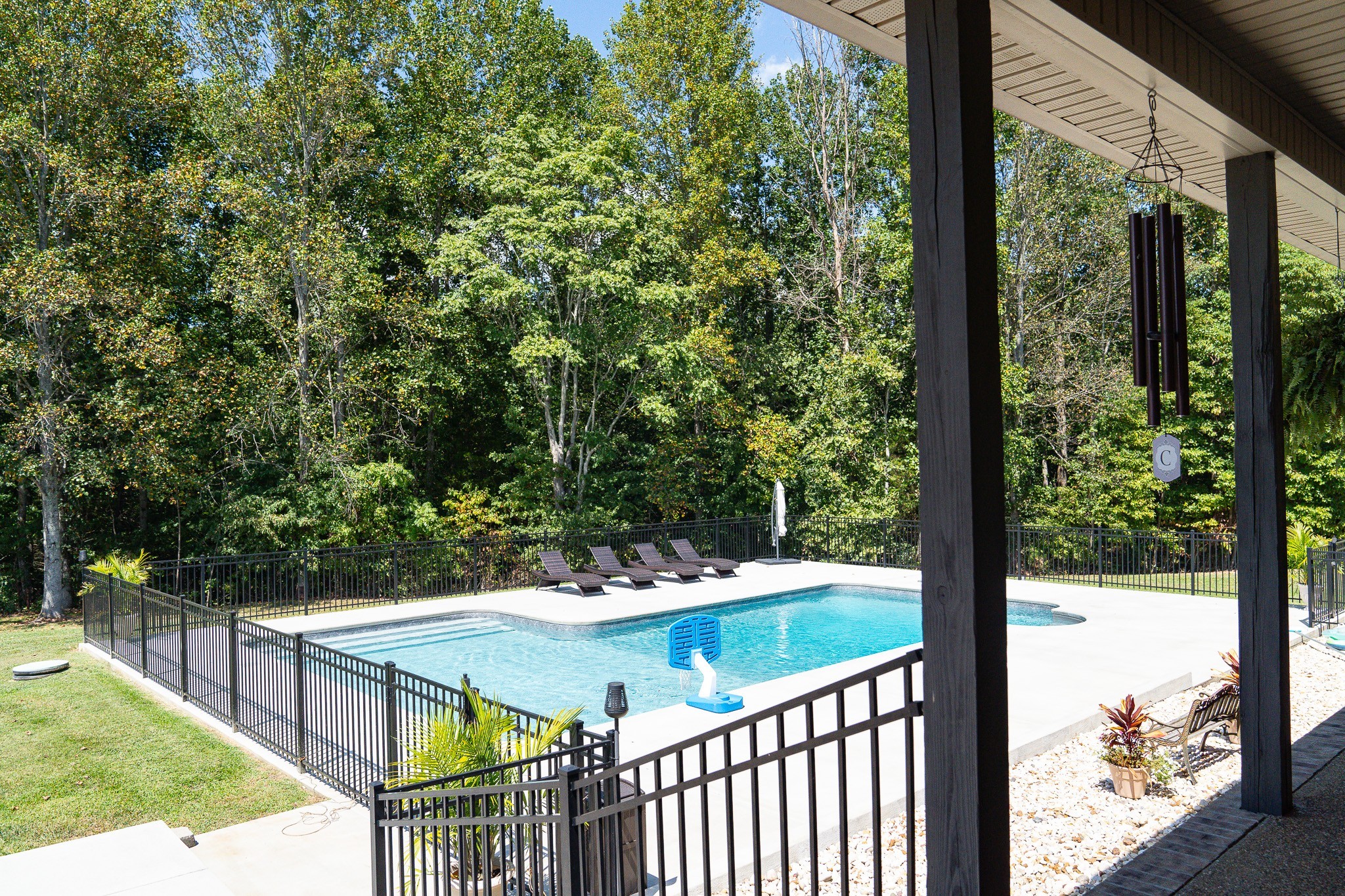 1243 Cave Hill Rd