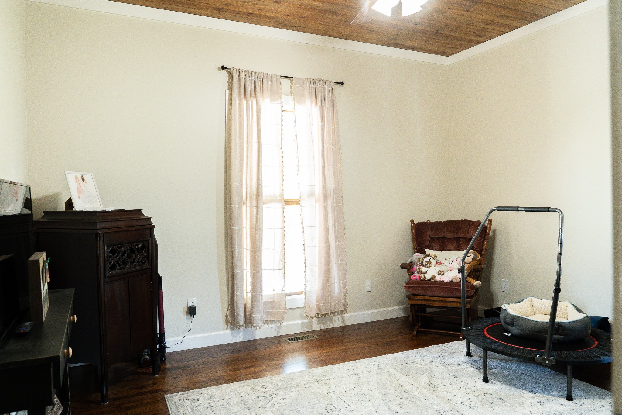 1243 Cave Hill Rd