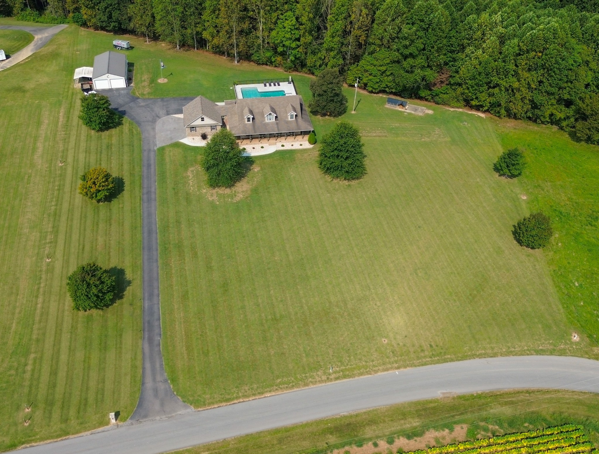 1243 Cave Hill Rd