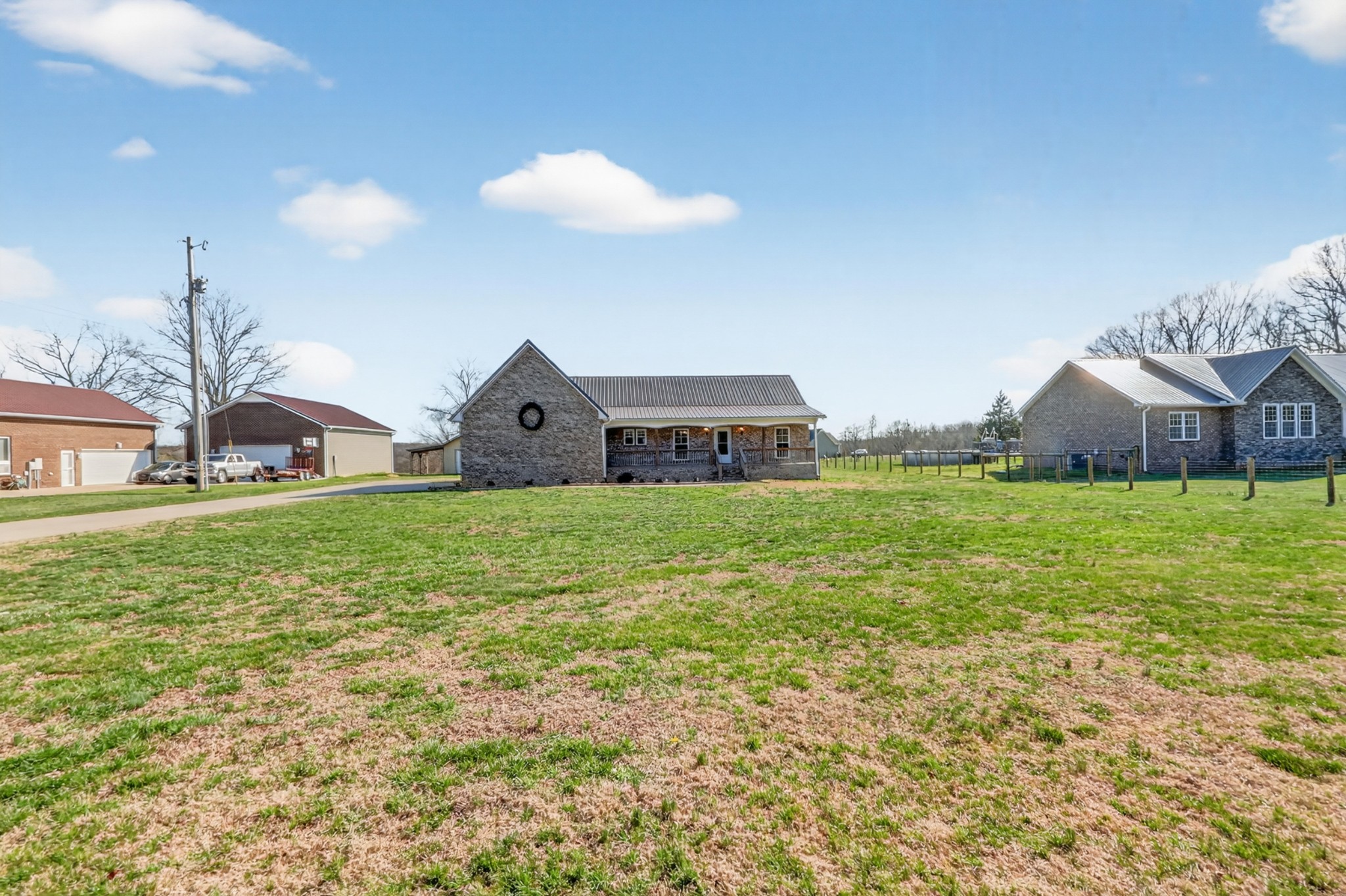 667 Northup Rd
