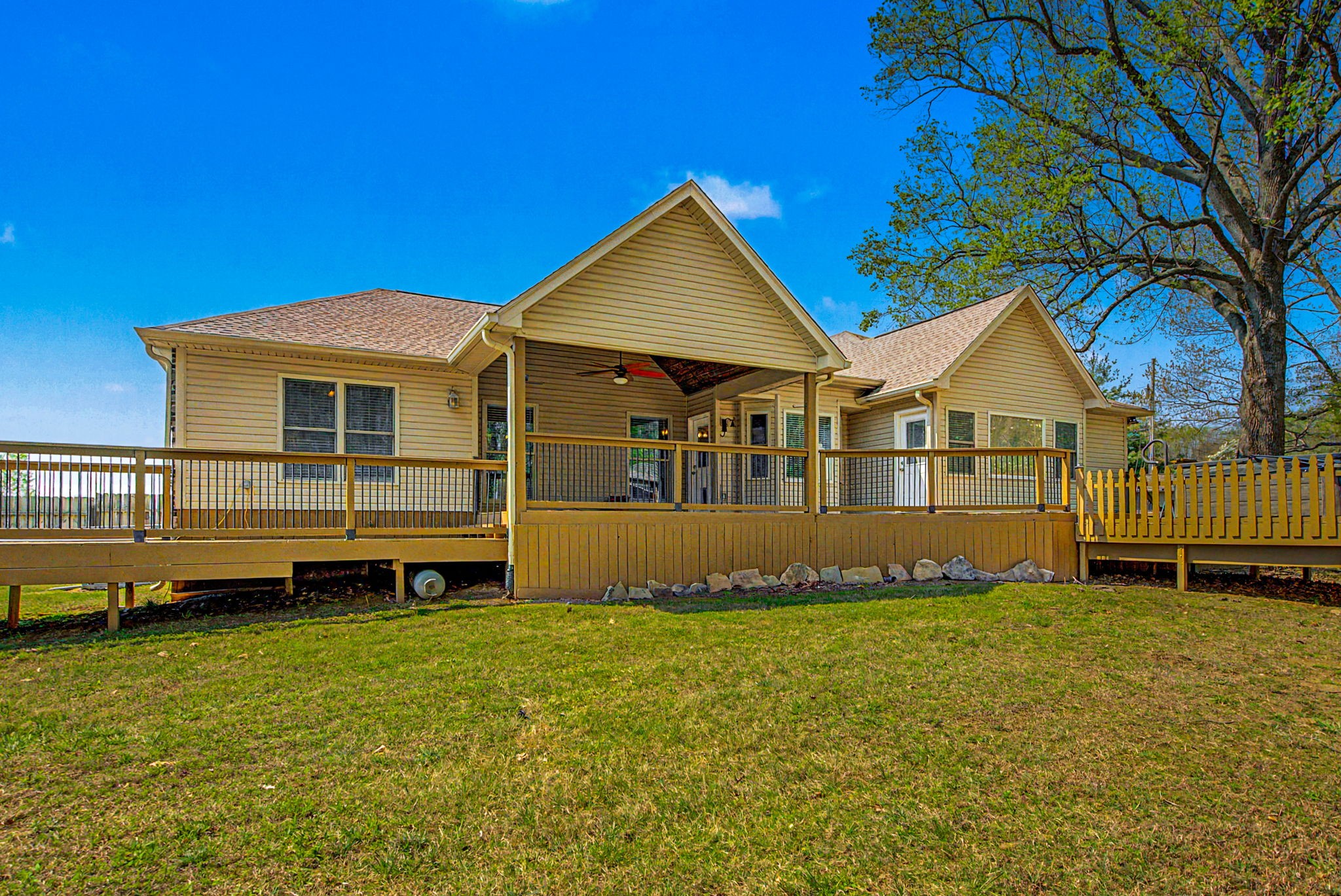 179B S Ray Rd
